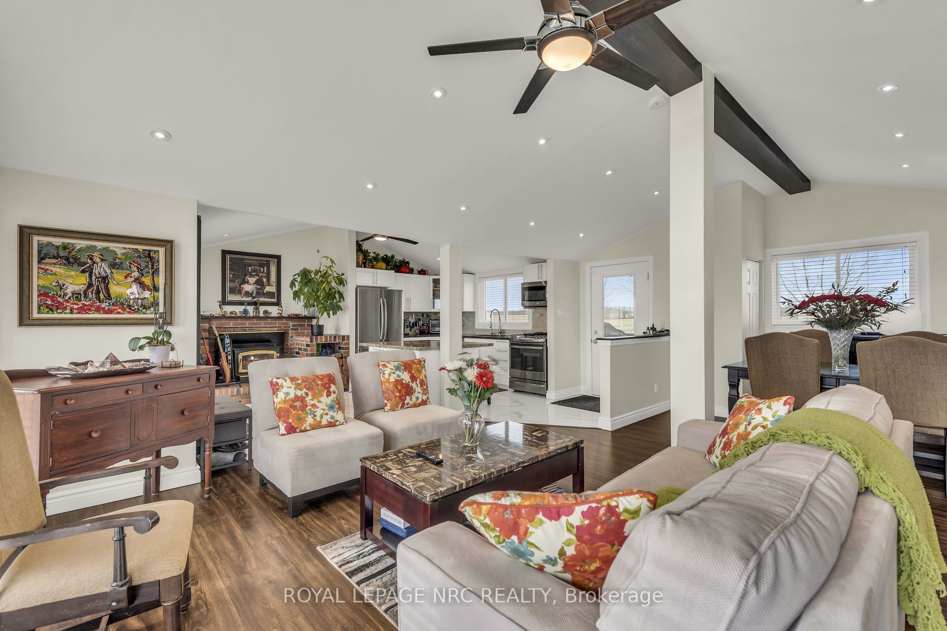 817 Lakeshore Road