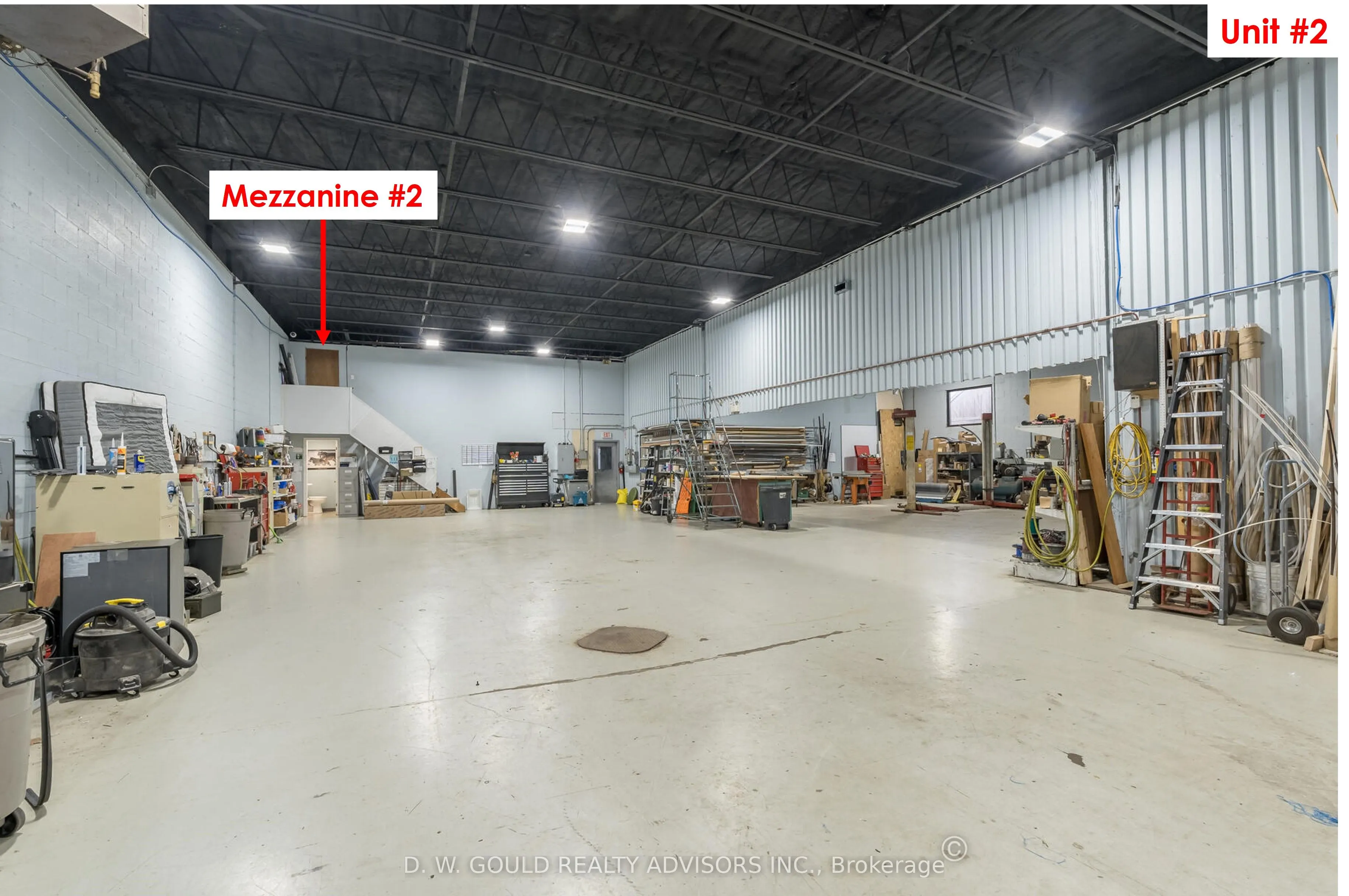 9577 Sideroad 17