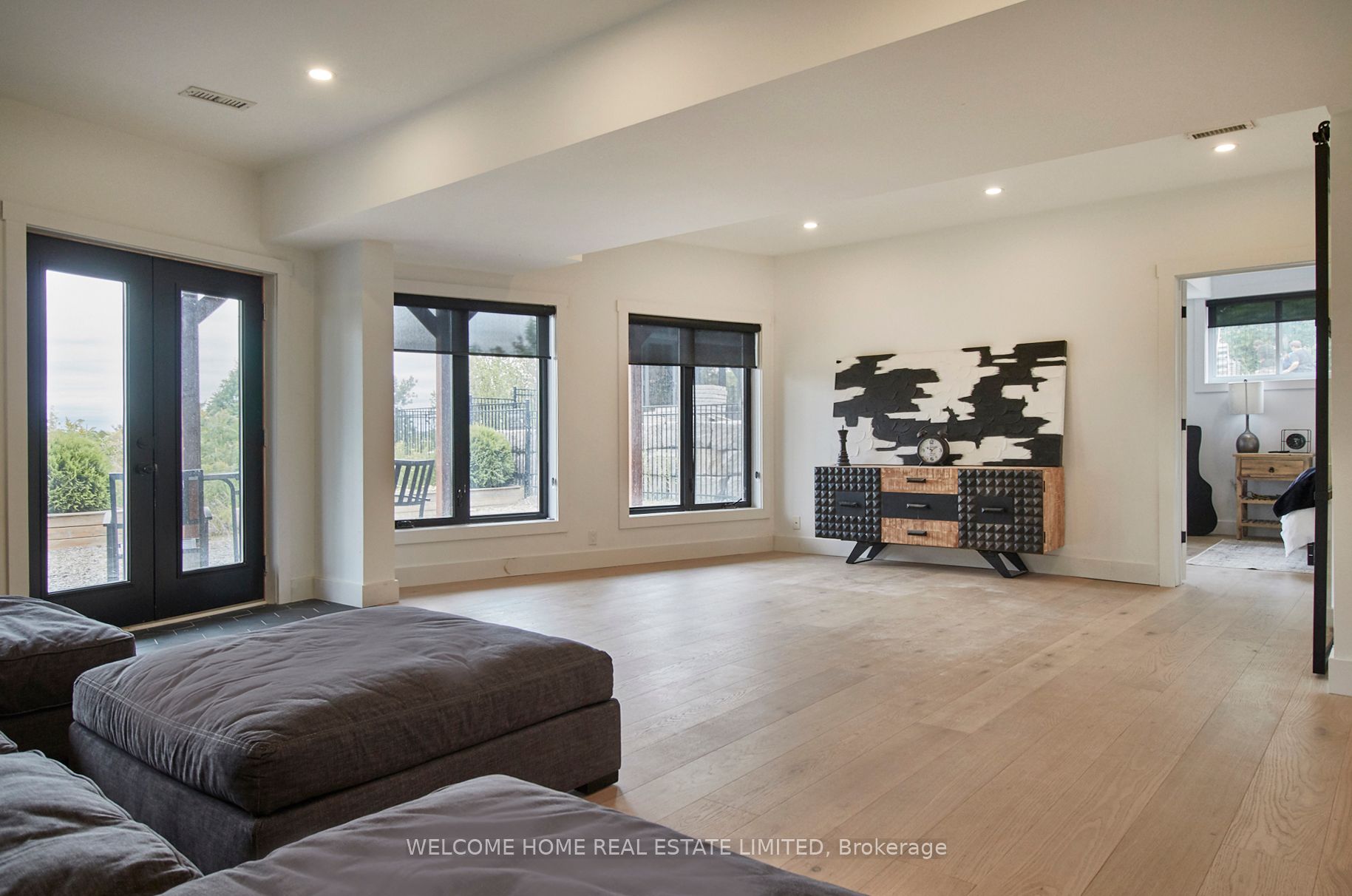 1257 Portage Road
