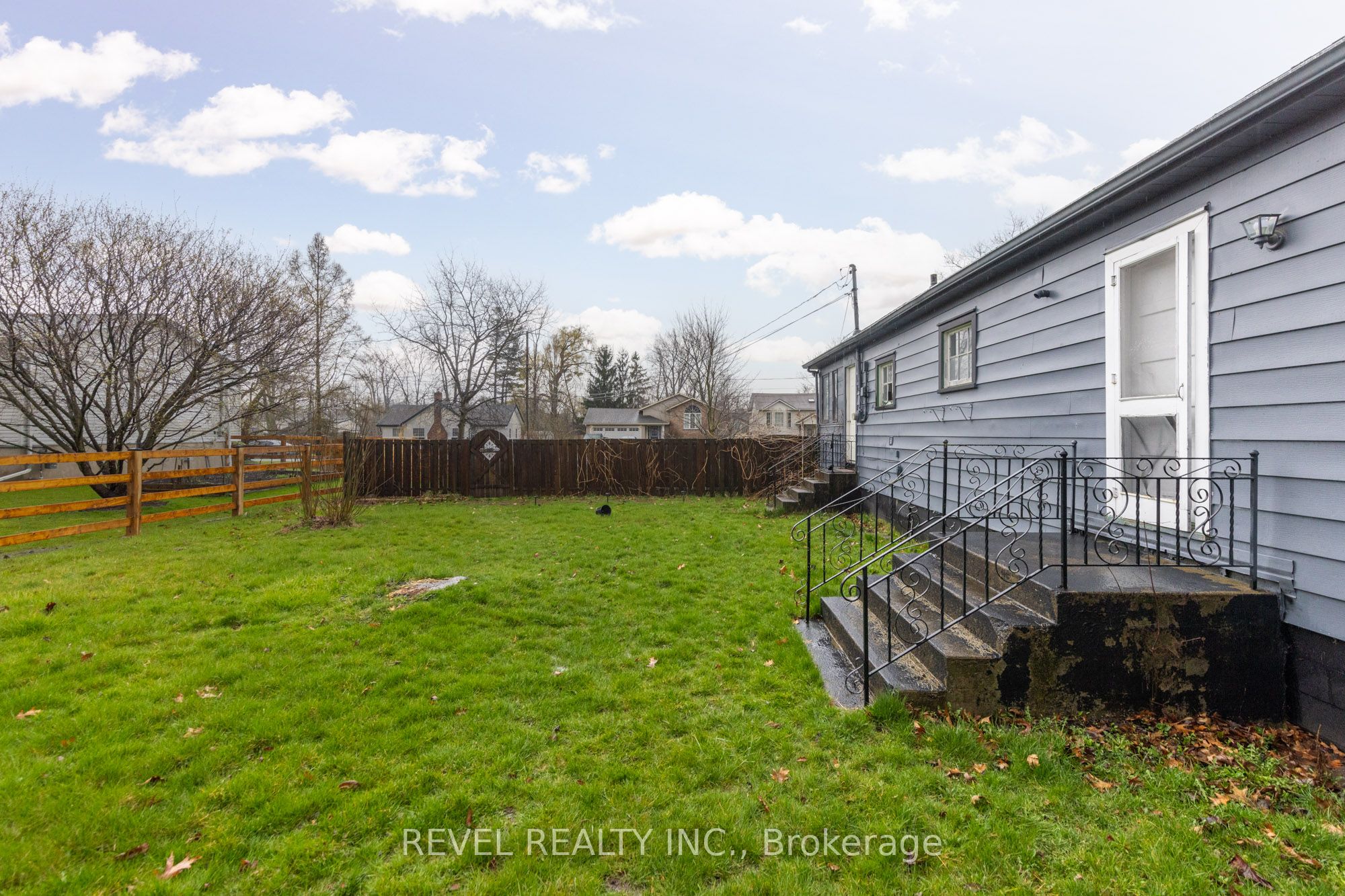 3042 Bethune Avenue
