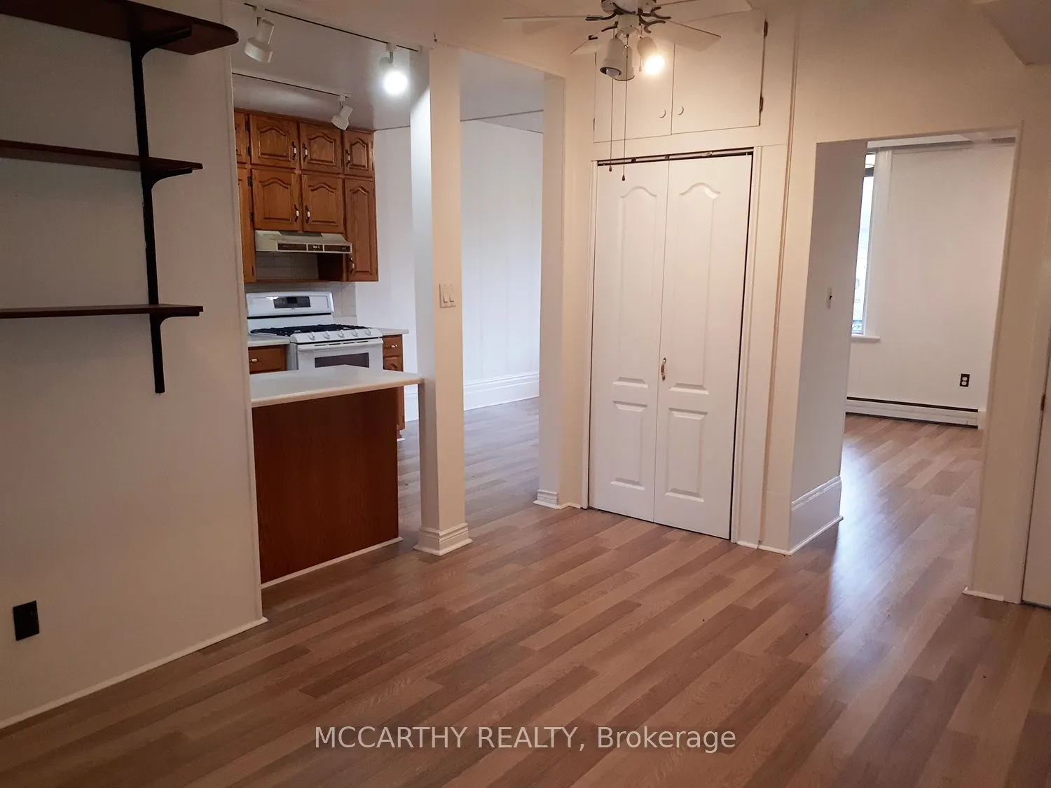 435 Main Street W