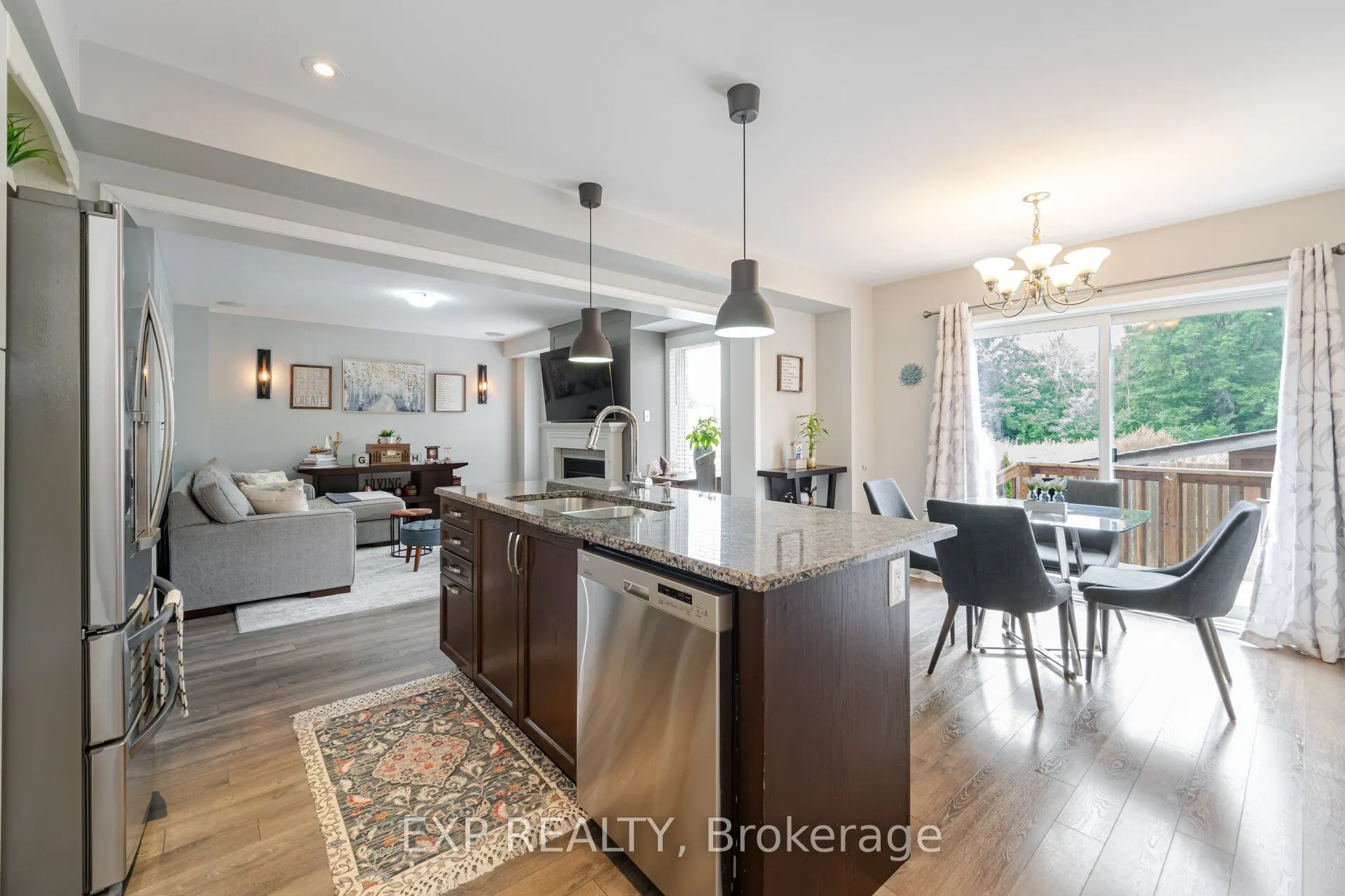 8769 Dogwood Crescent
