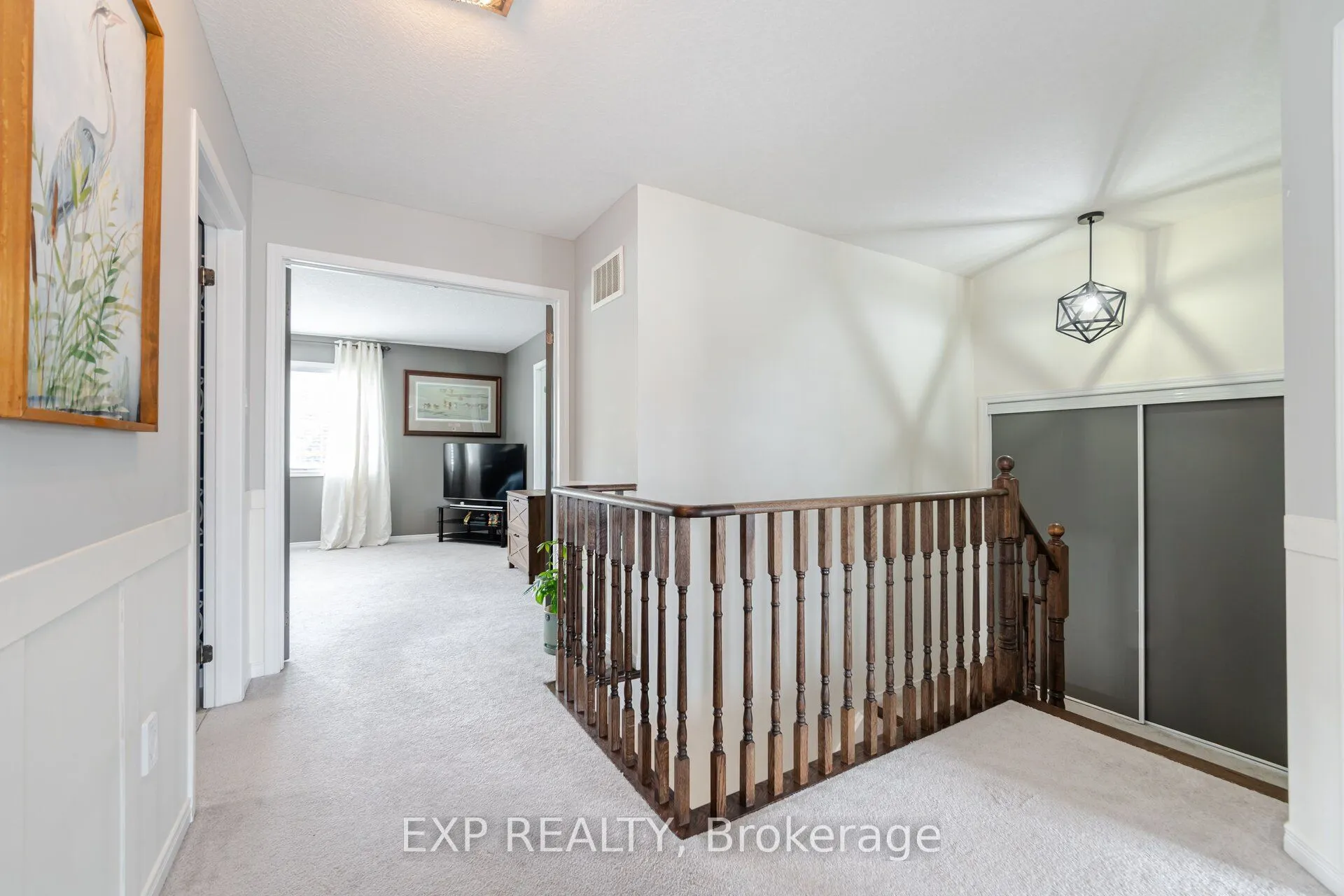 8769 Dogwood Crescent