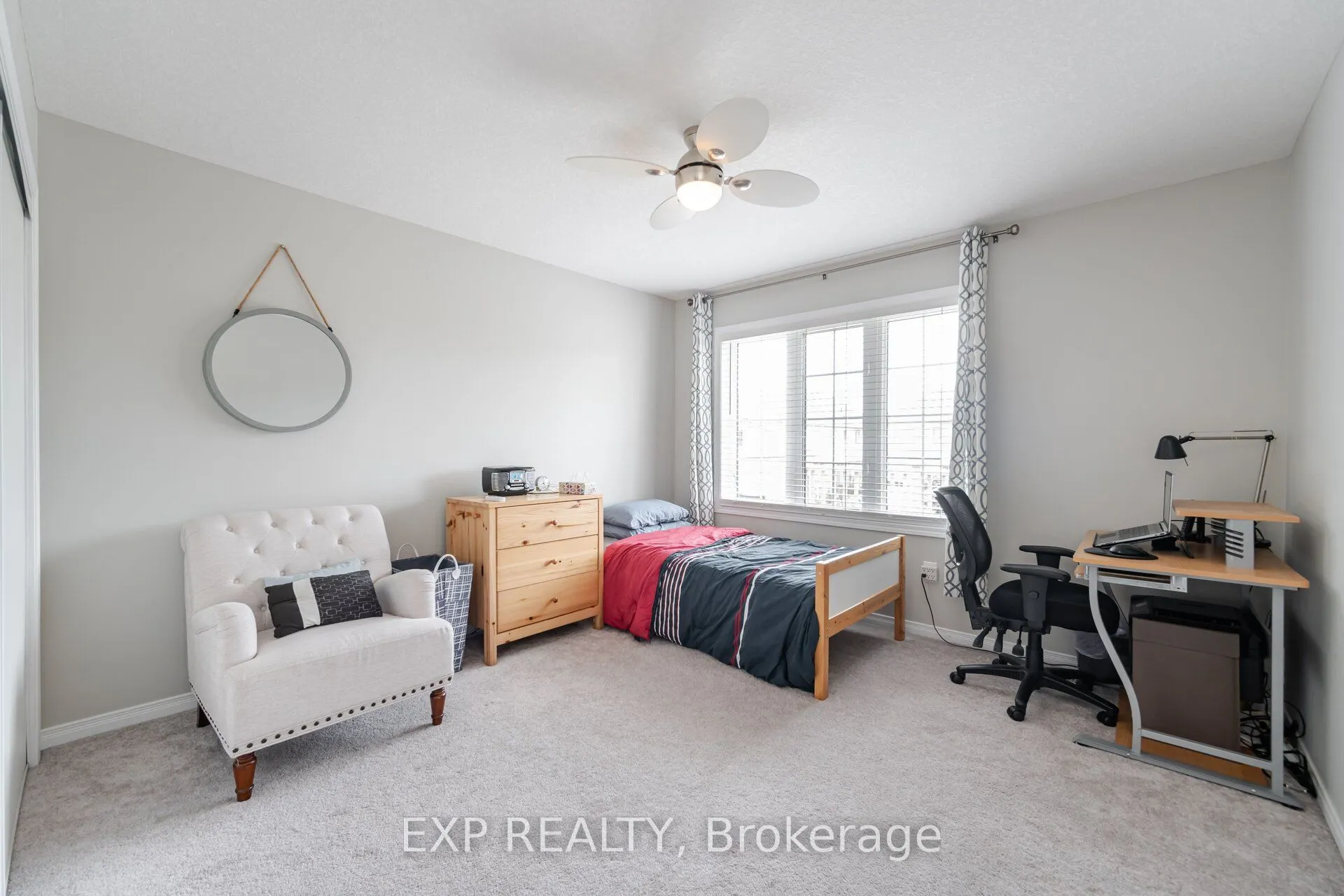 8769 Dogwood Crescent