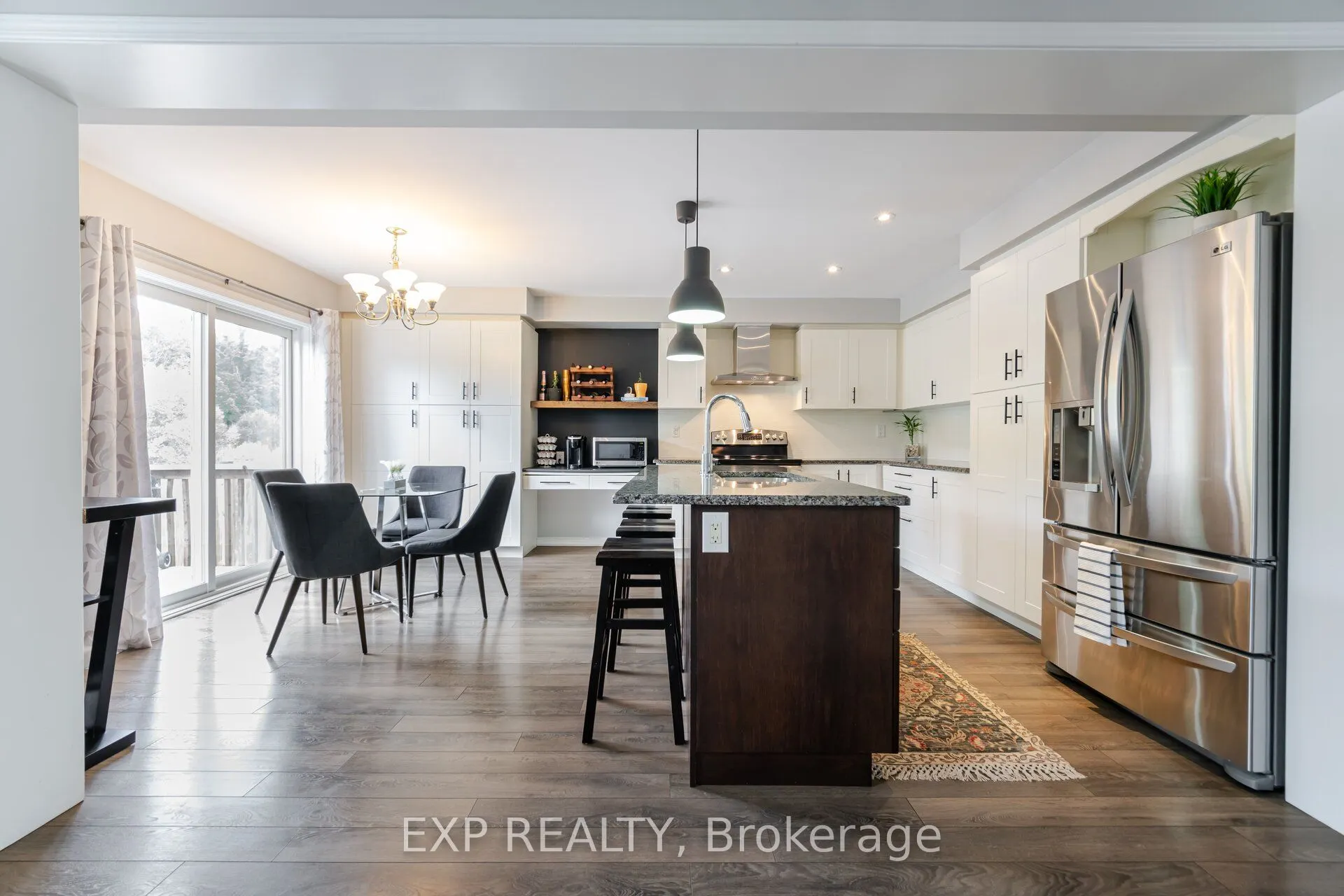 8769 Dogwood Crescent