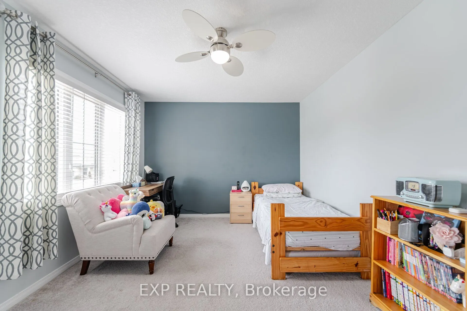 8769 Dogwood Crescent