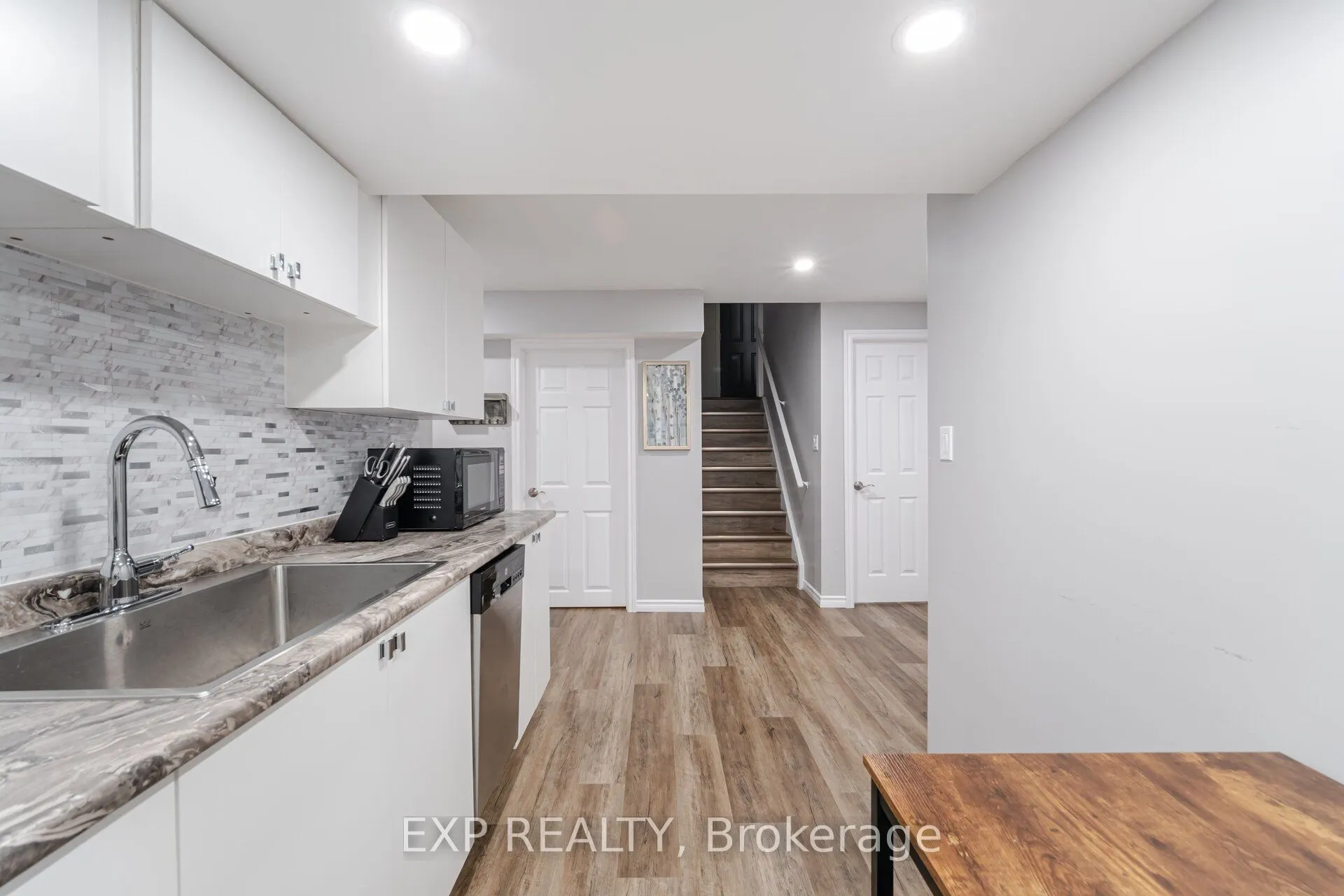 8769 Dogwood Crescent