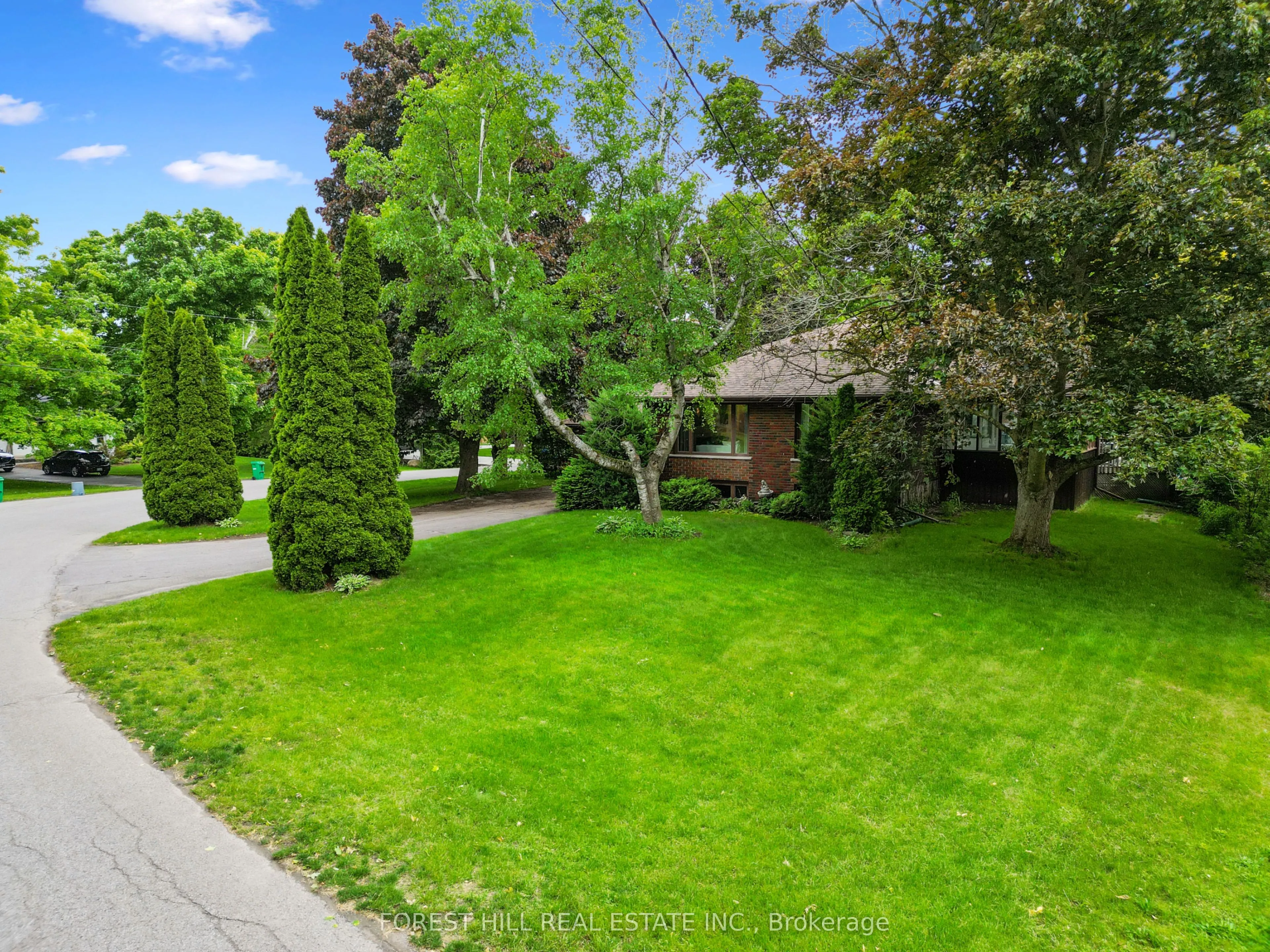 285 Cottonwood Dr