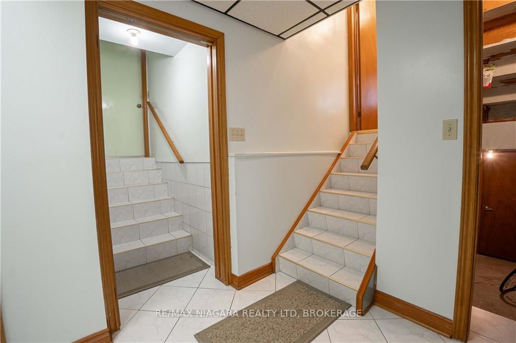 12 Fern Gate