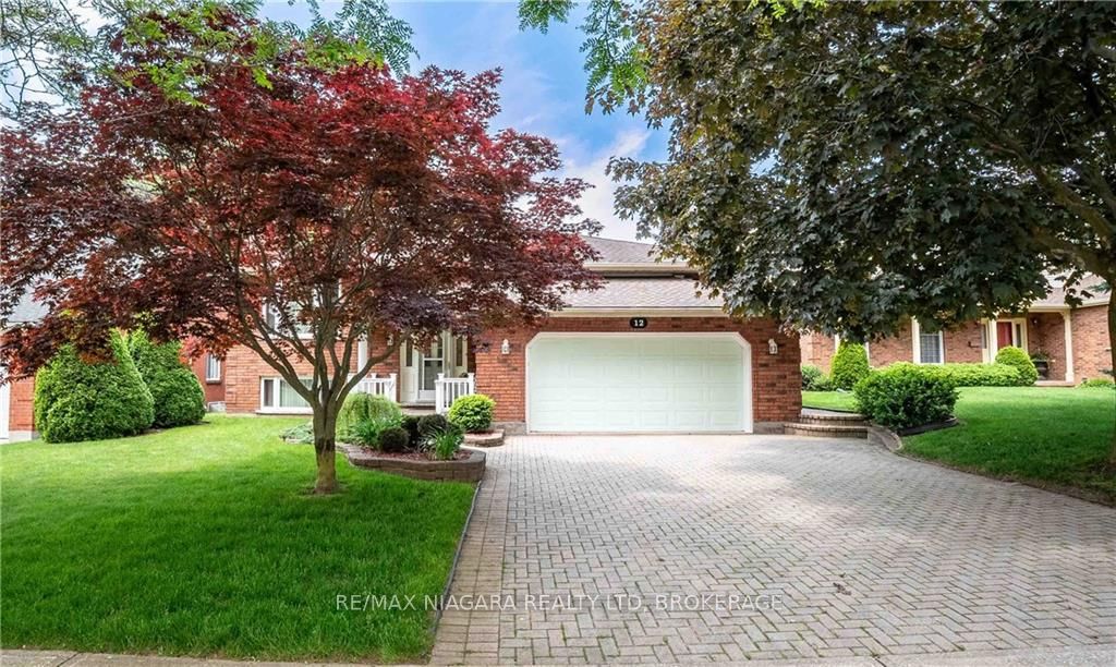 12 Fern Gate