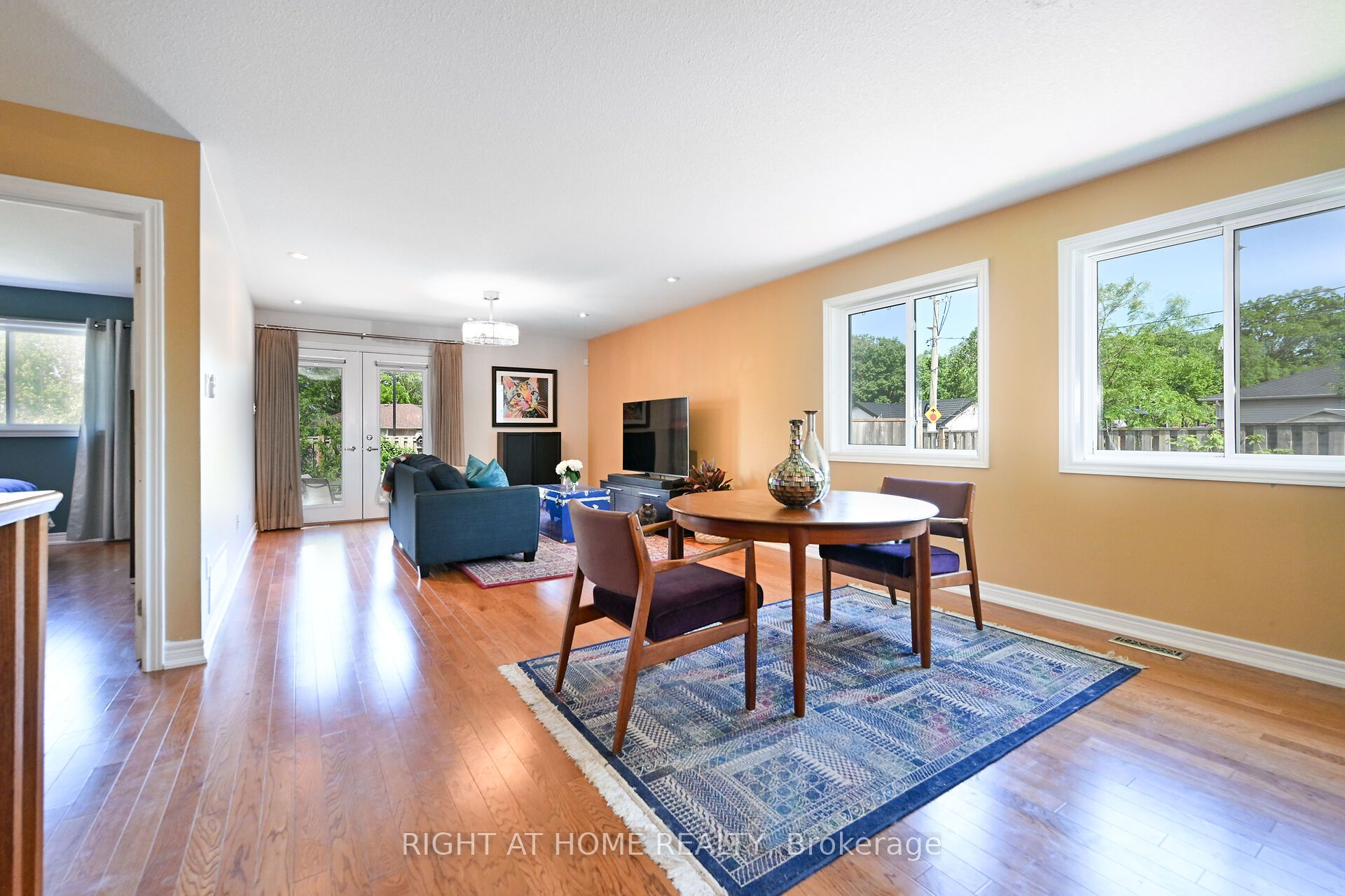 28 Woodburn Avenue