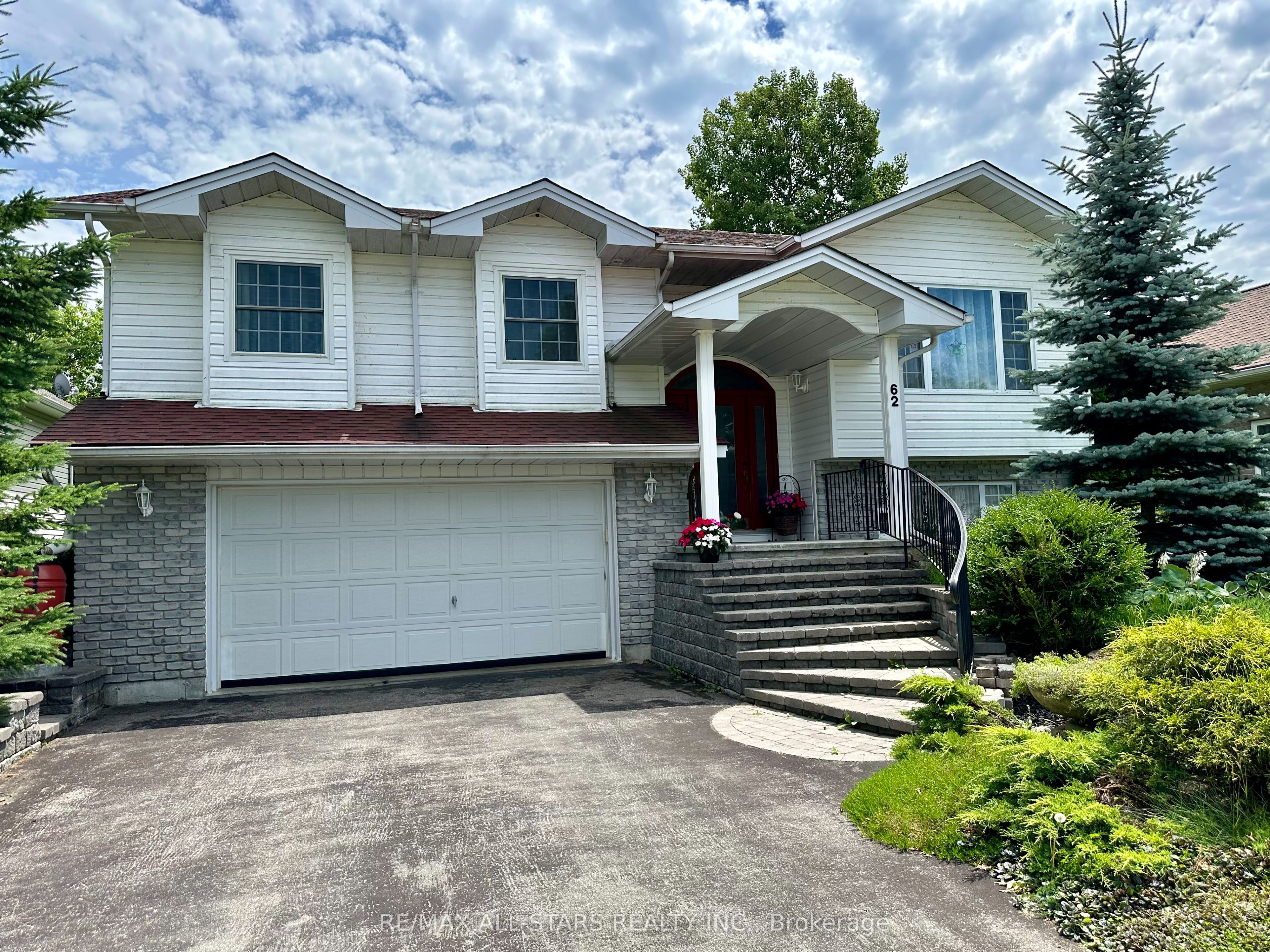 62 Cedartree Lane