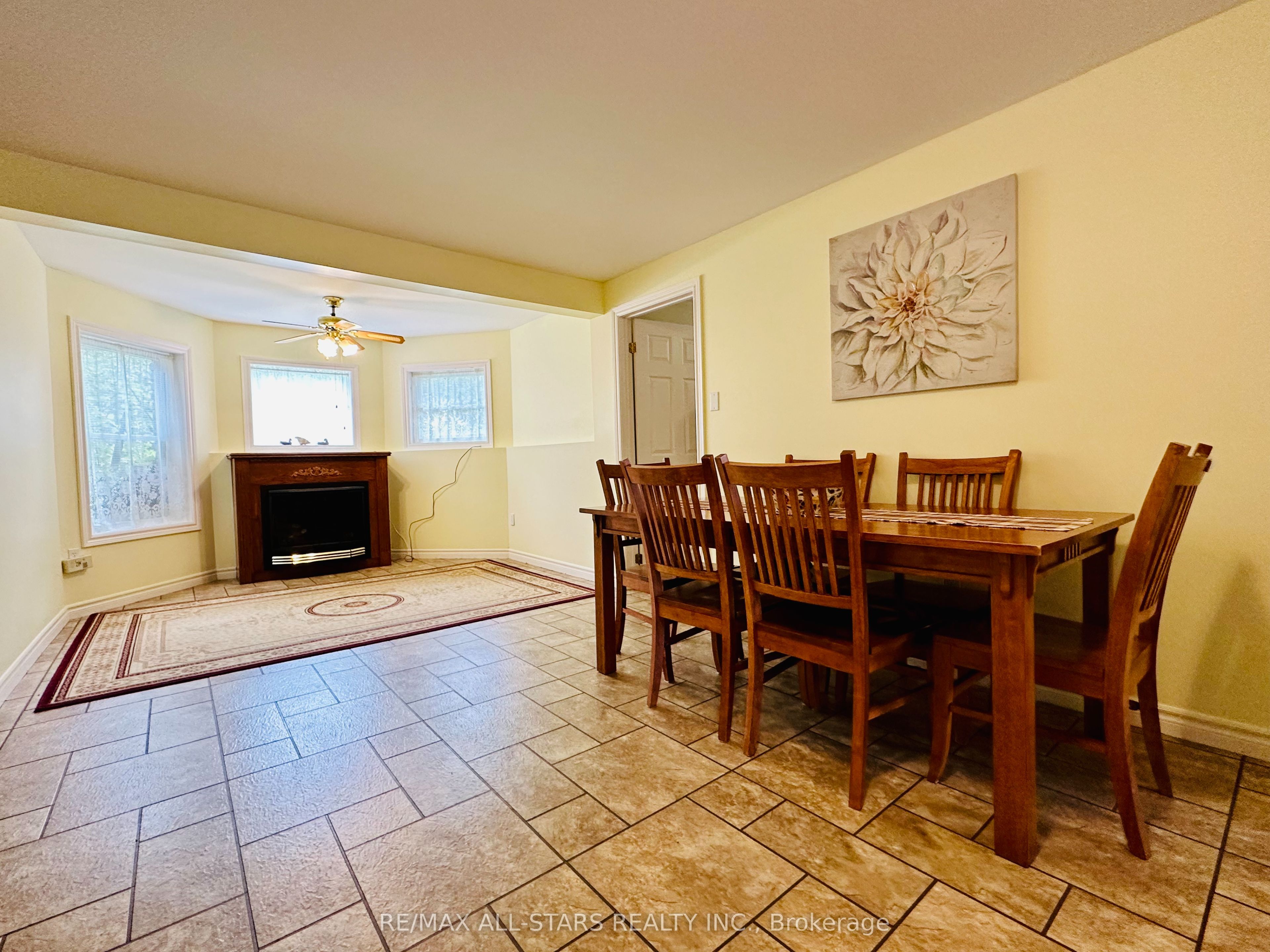 62 Cedartree Lane