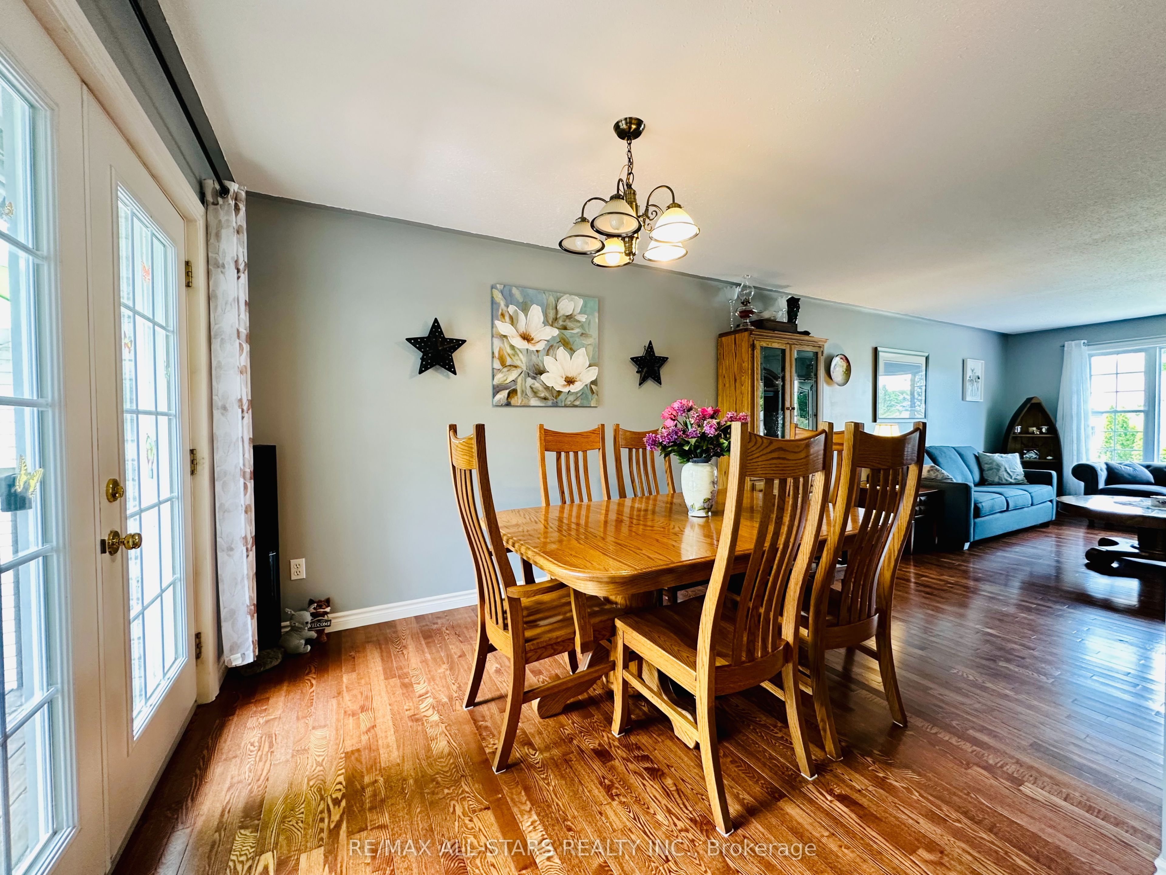 62 Cedartree Lane