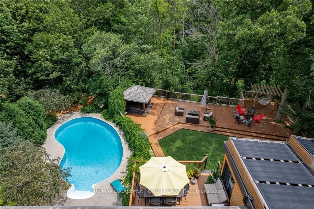 39 Hilts Drive