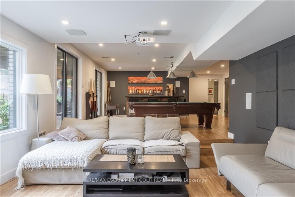 39 Hilts Drive