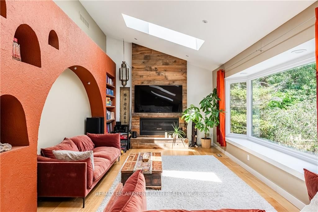 39 Hilts Drive