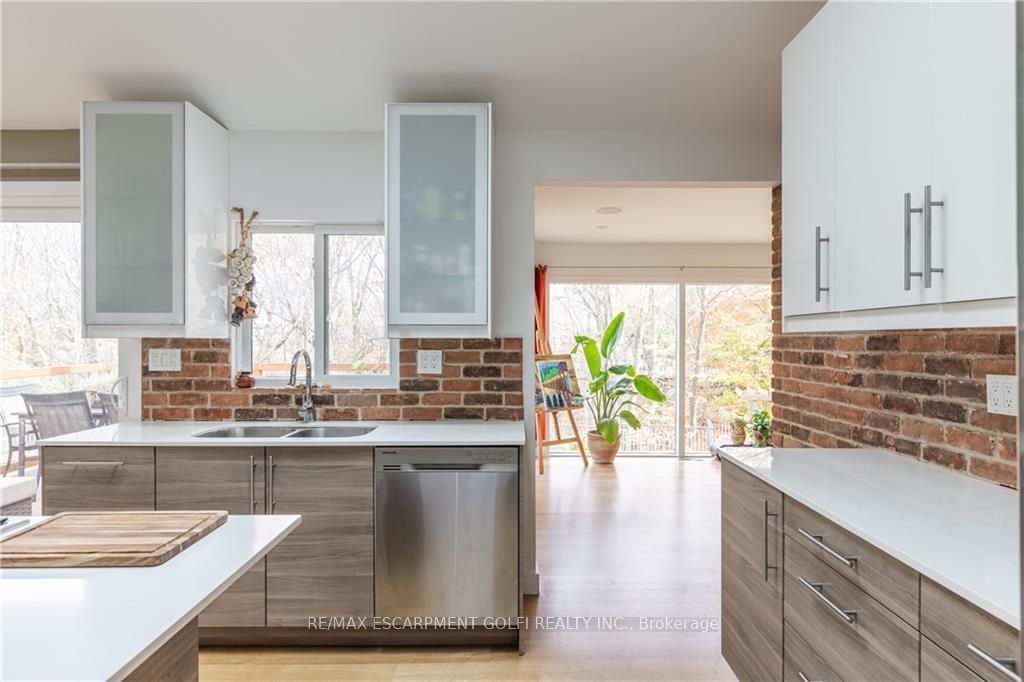 39 Hilts Drive