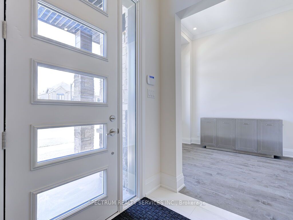 35 Macklin St