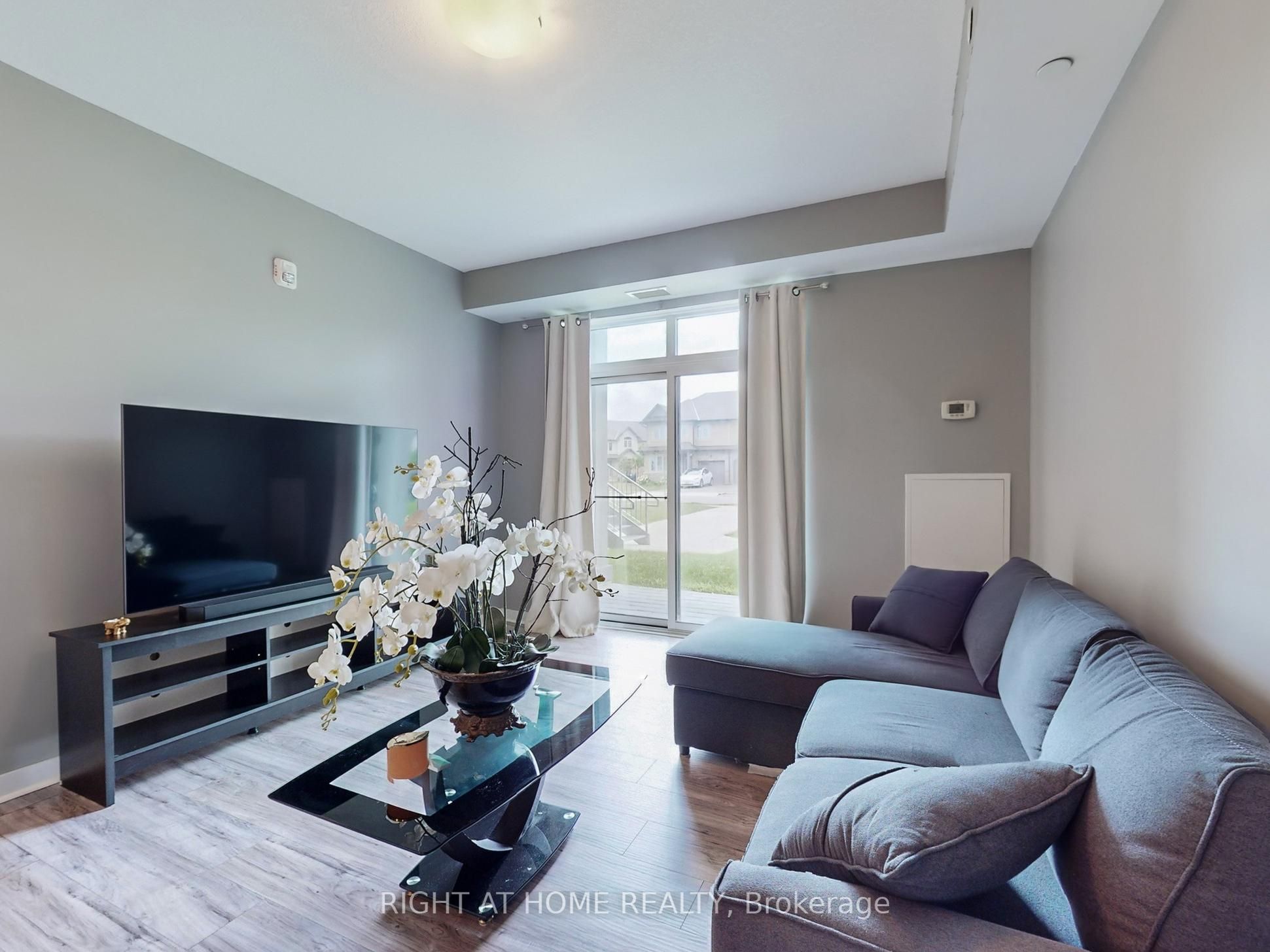101 Shoreview Place #111