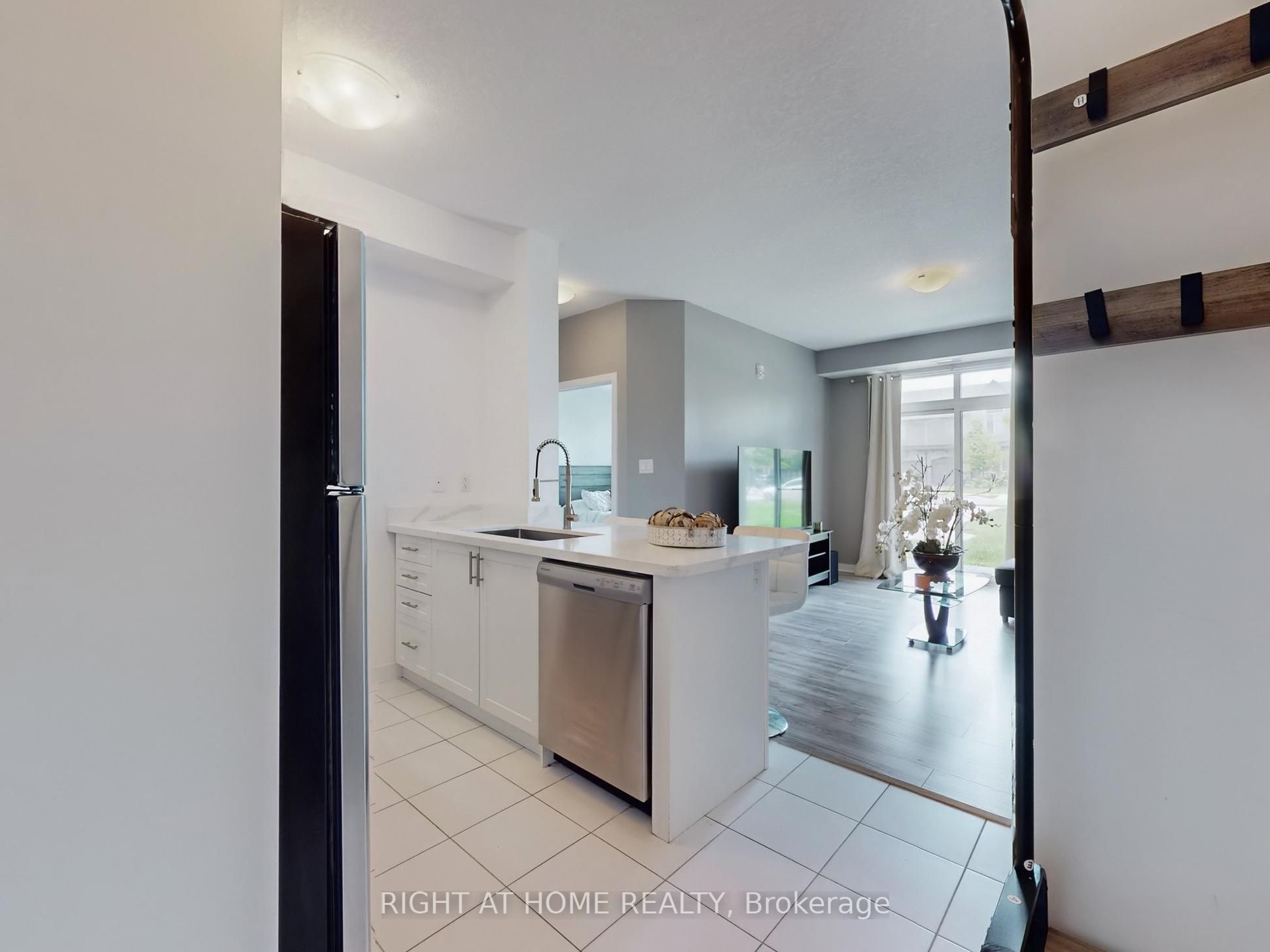 101 Shoreview Place #111