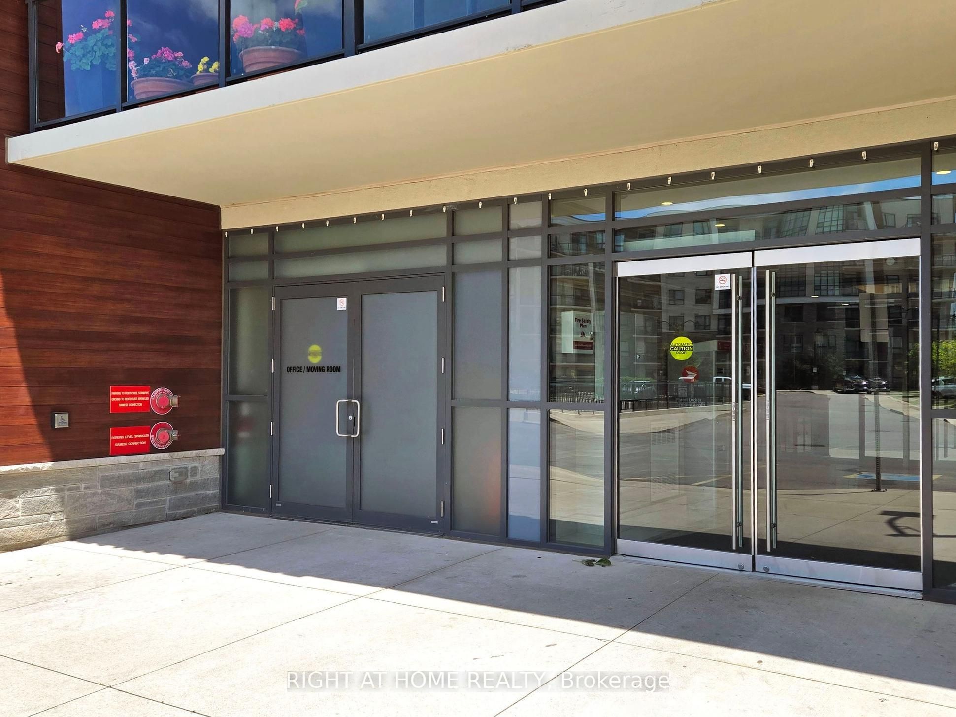101 Shoreview Place #111