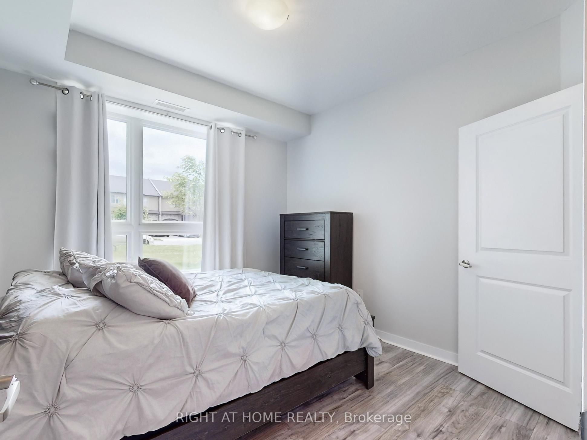 101 Shoreview Place #111