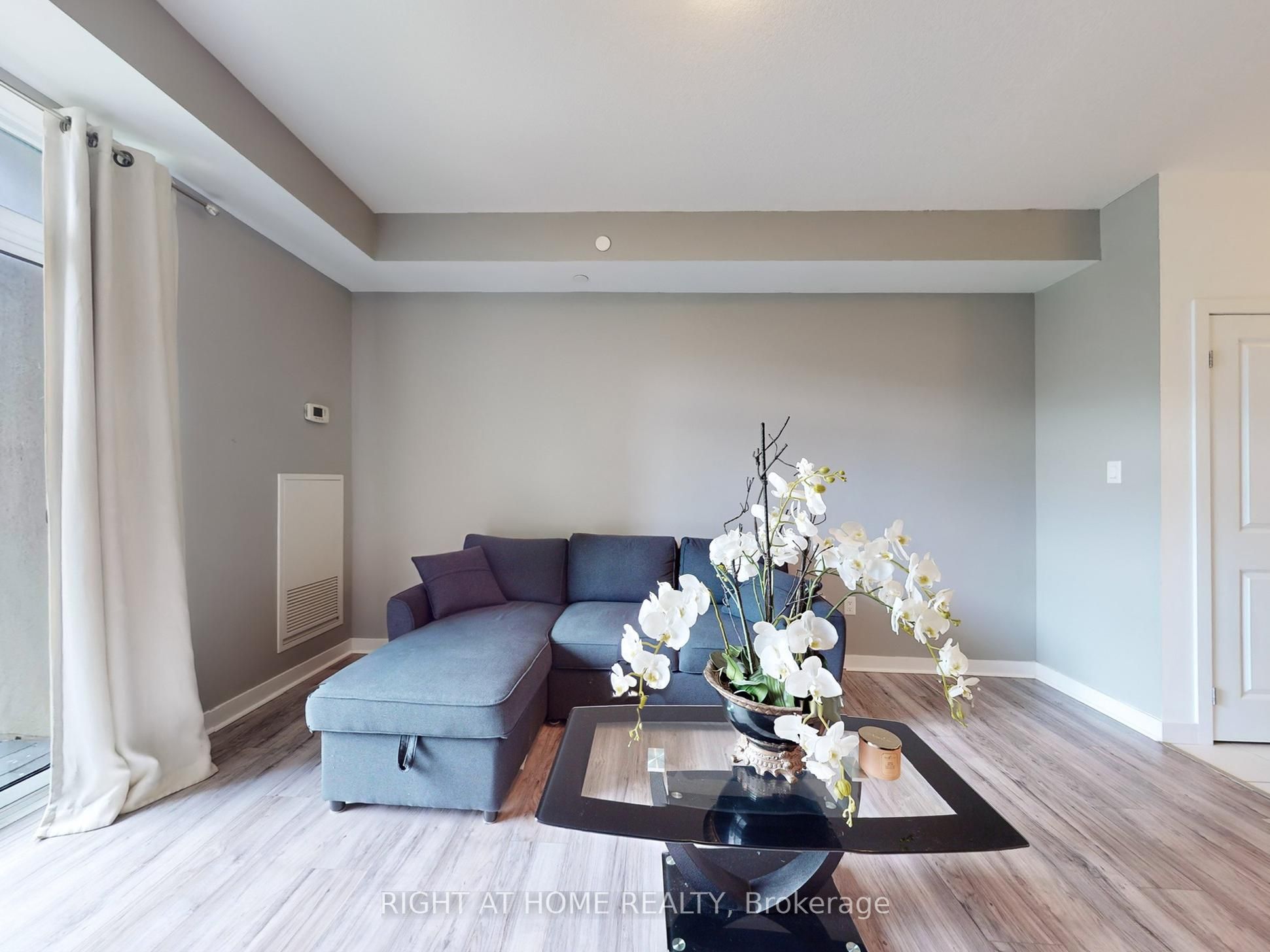 101 Shoreview Place #111