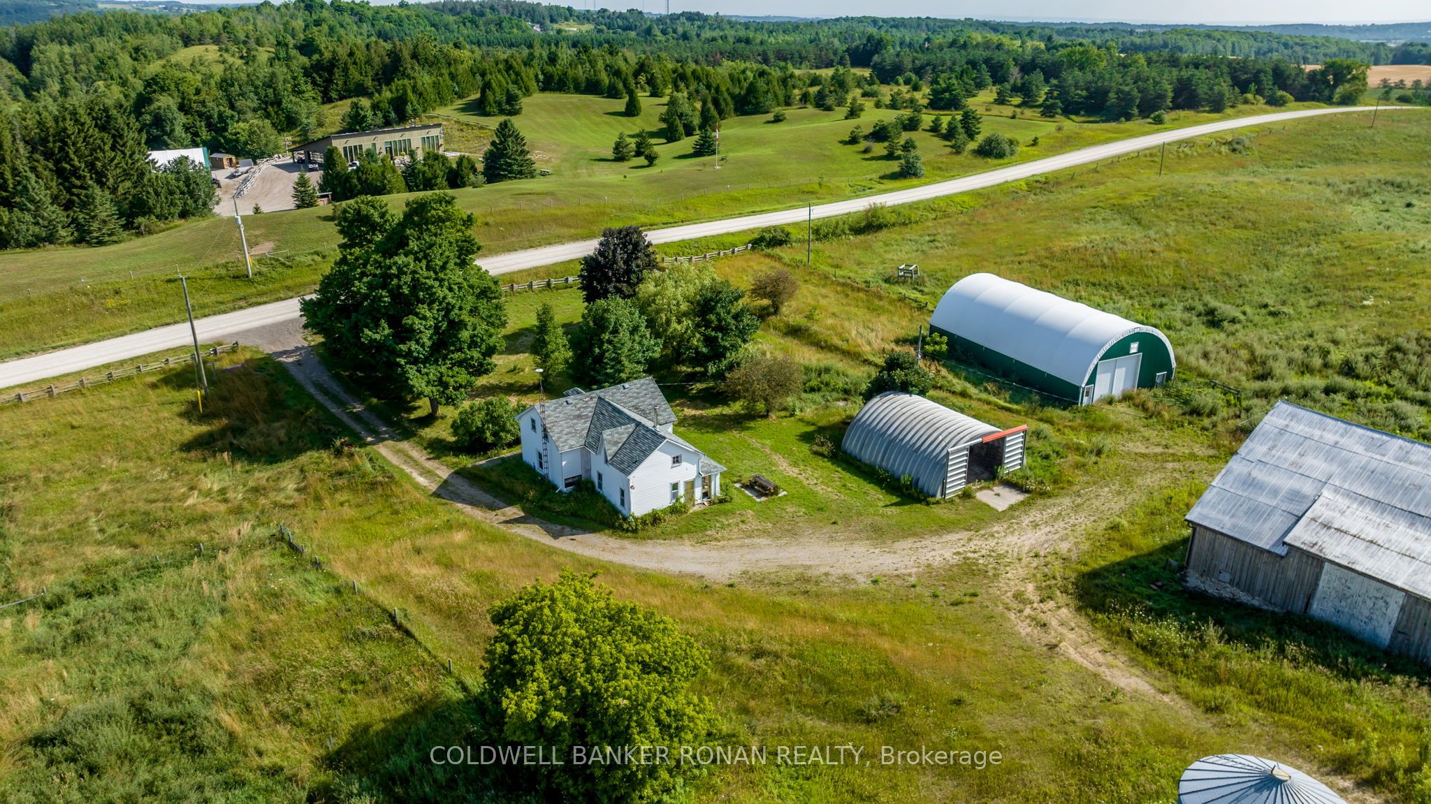 486356 30 Side Road