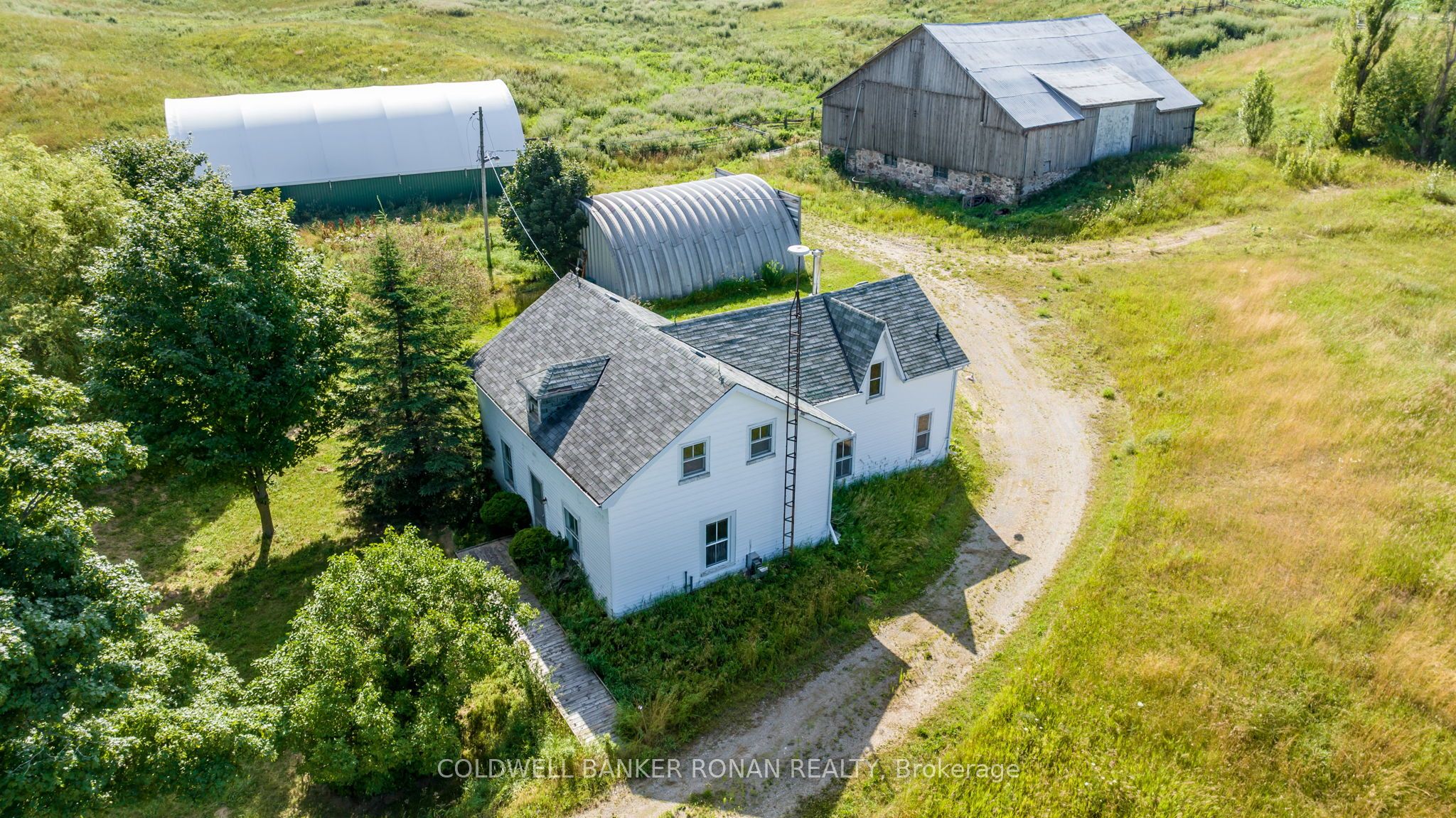 486356 30 Side Road