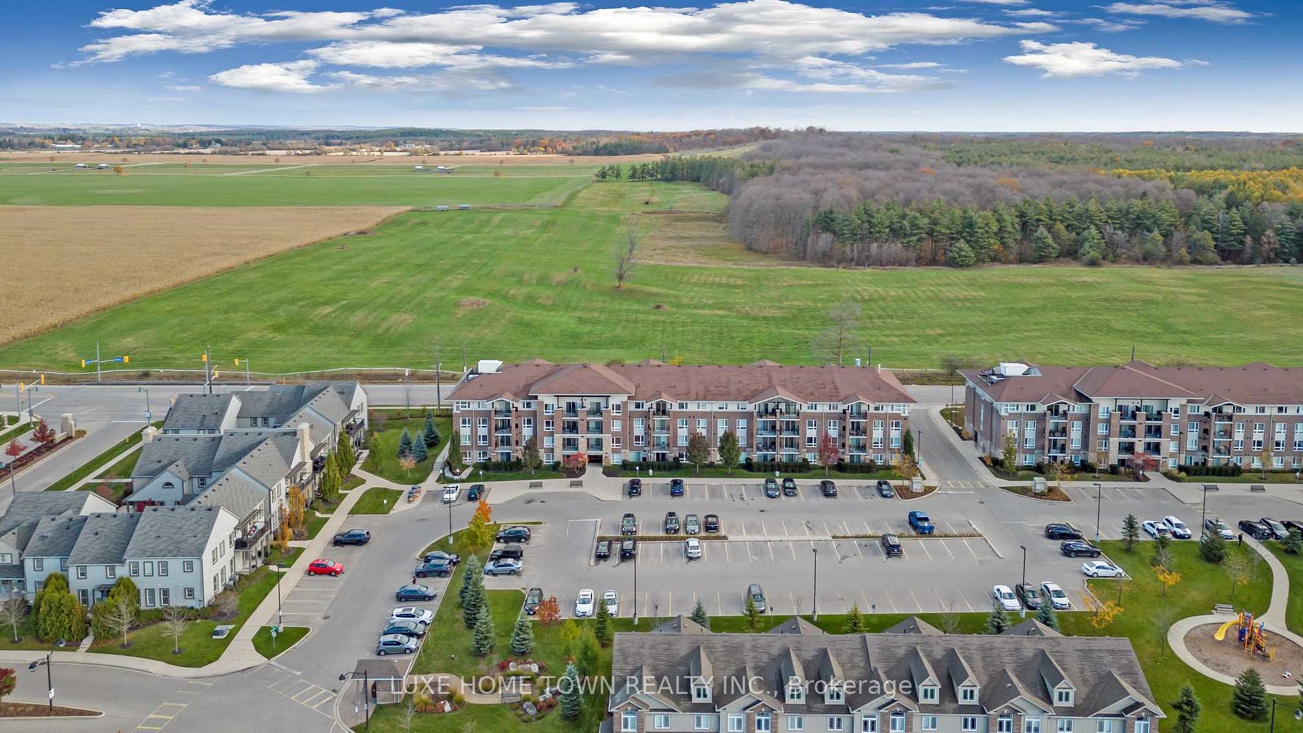 67 Kingsbury Square E, #209