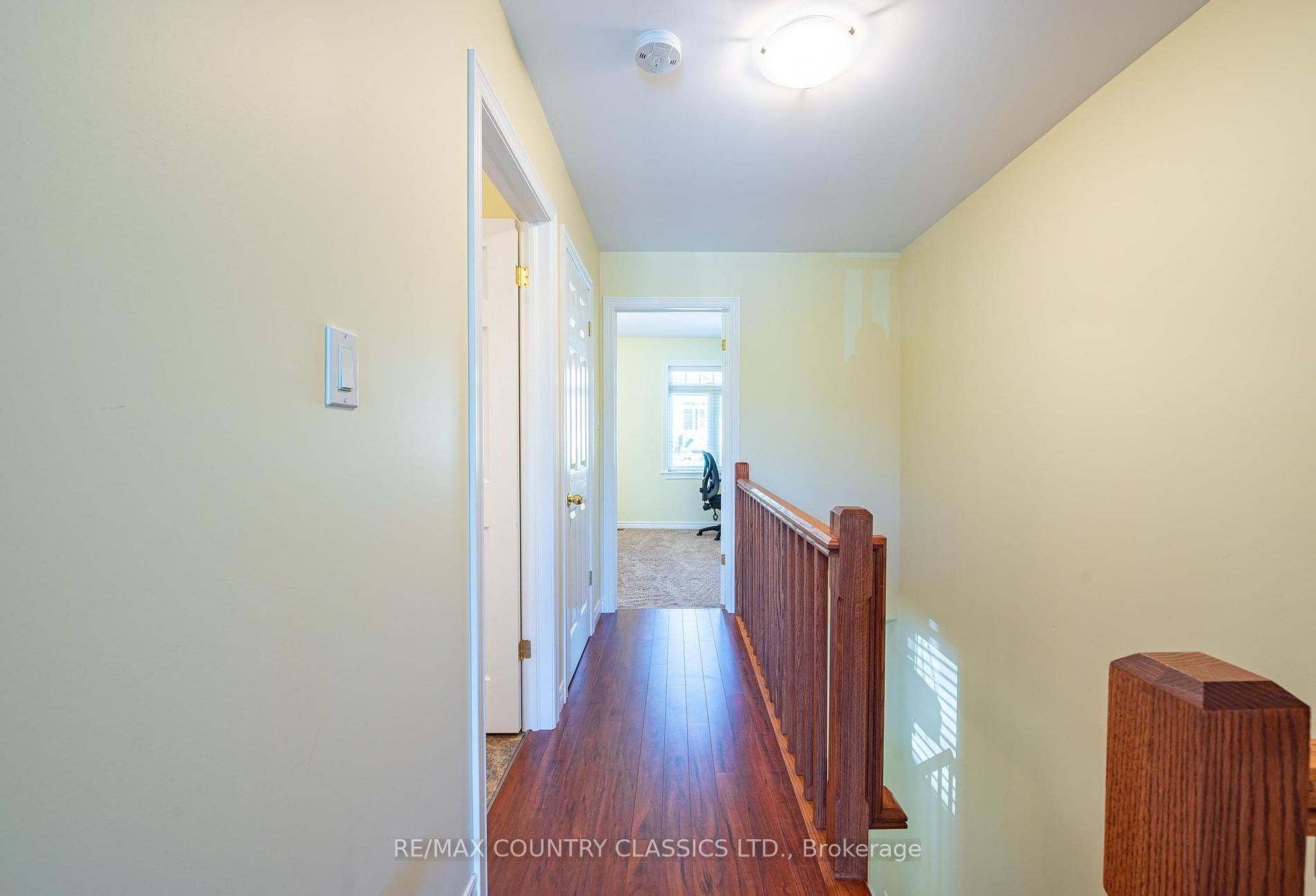 1579 Anstruther Lake Road N, #1