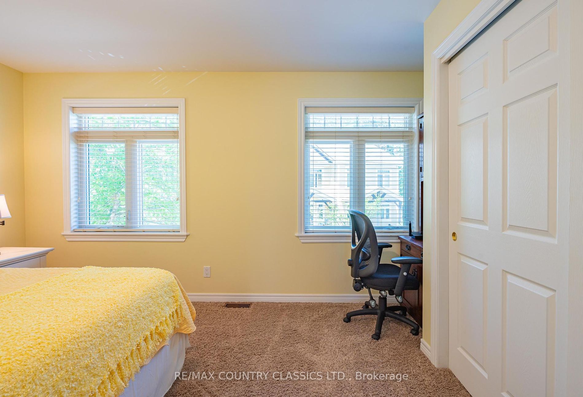 1579 Anstruther Lake Road N, #1
