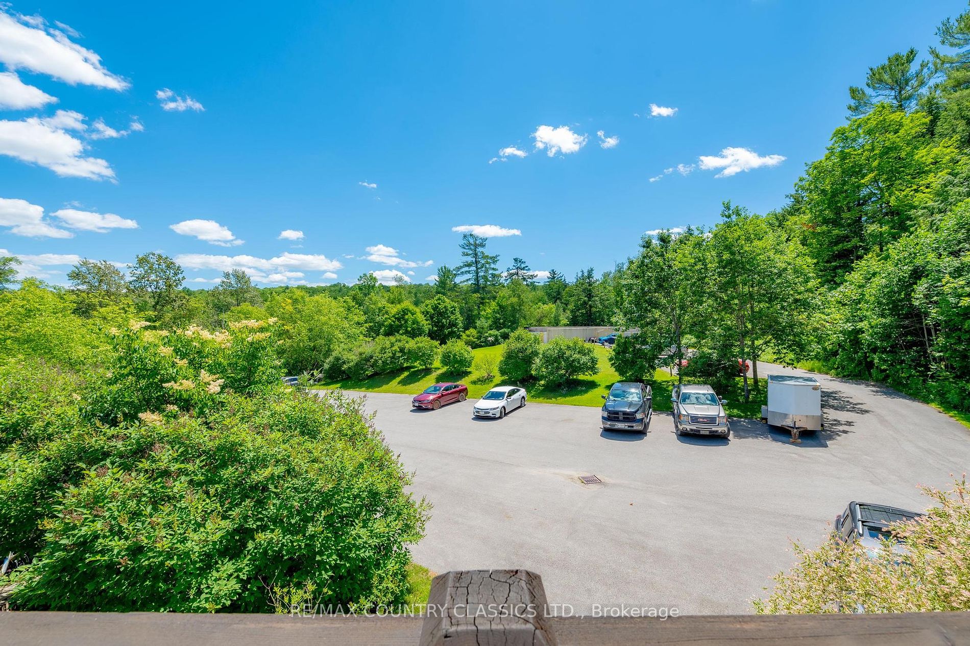 1579 Anstruther Lake Road N, #1