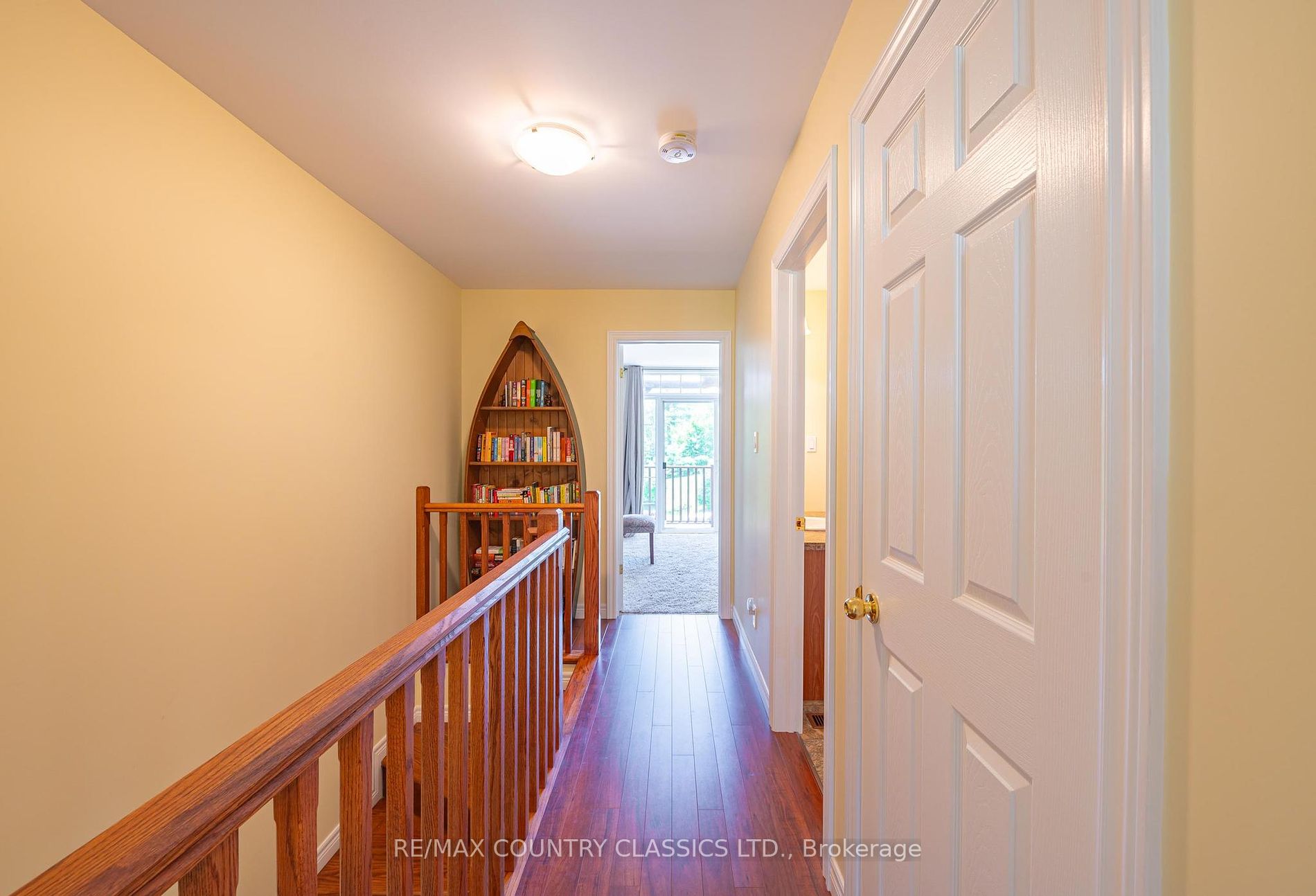 1579 Anstruther Lake Road N, #1