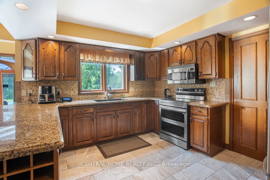 1312 Corley Drive N