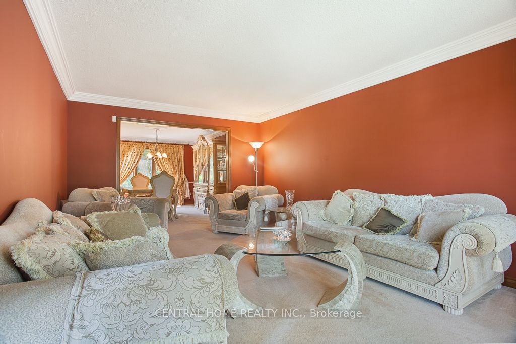 1312 Corley Drive N