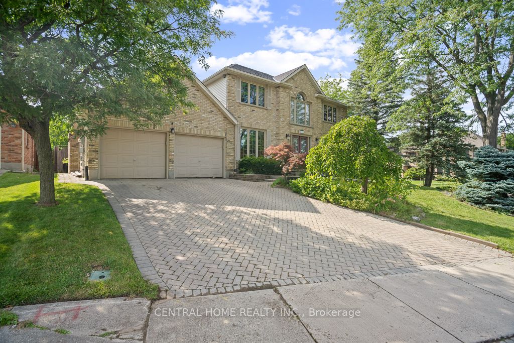 1312 Corley Drive N
