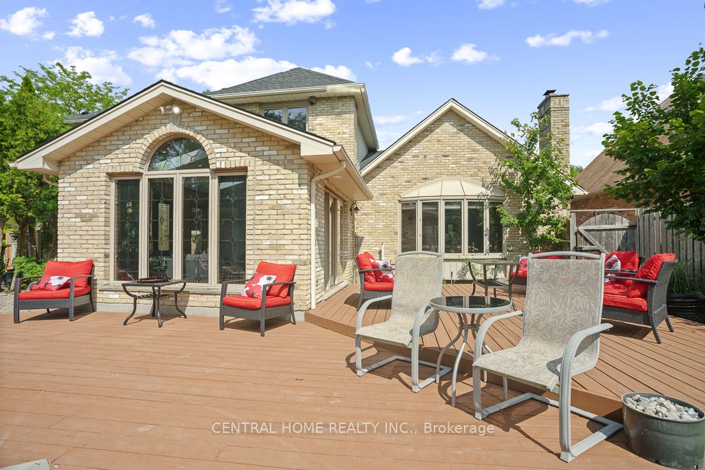 1312 Corley Drive N