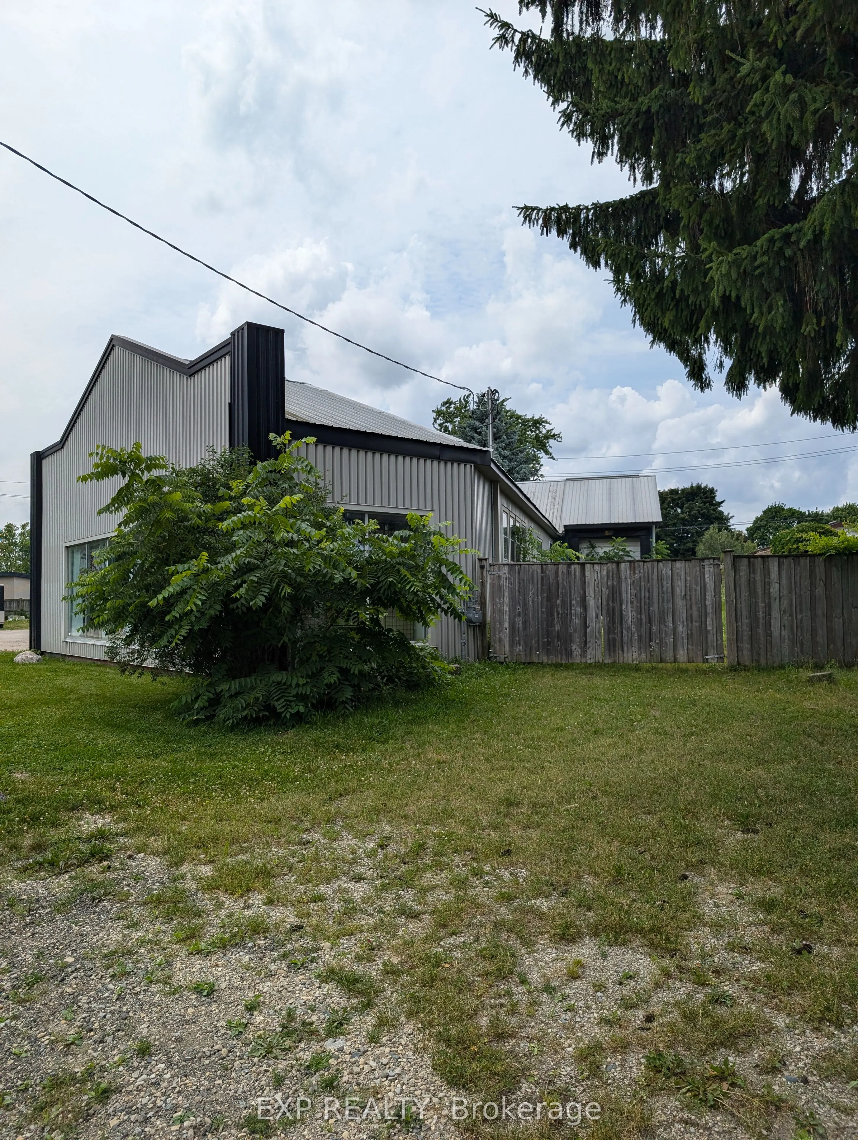 20 Monteith Avenue