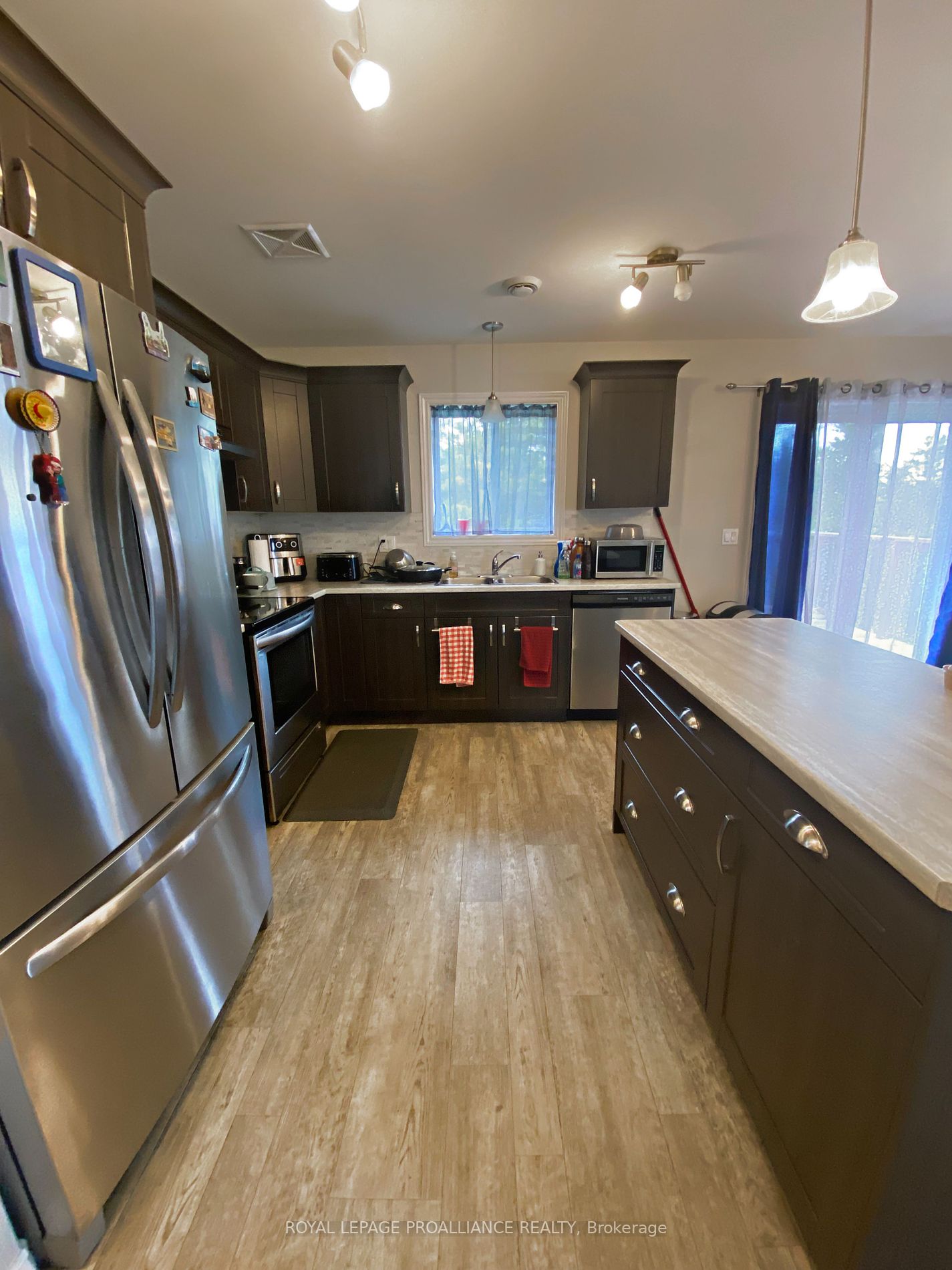 70 Ridgeway Place