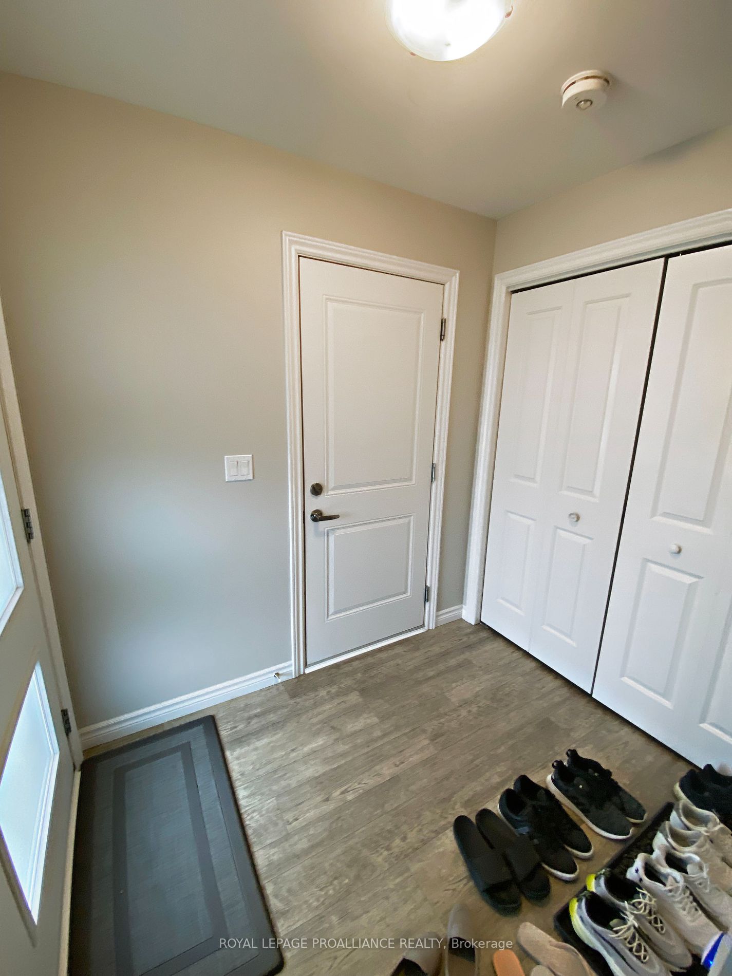70 Ridgeway Place