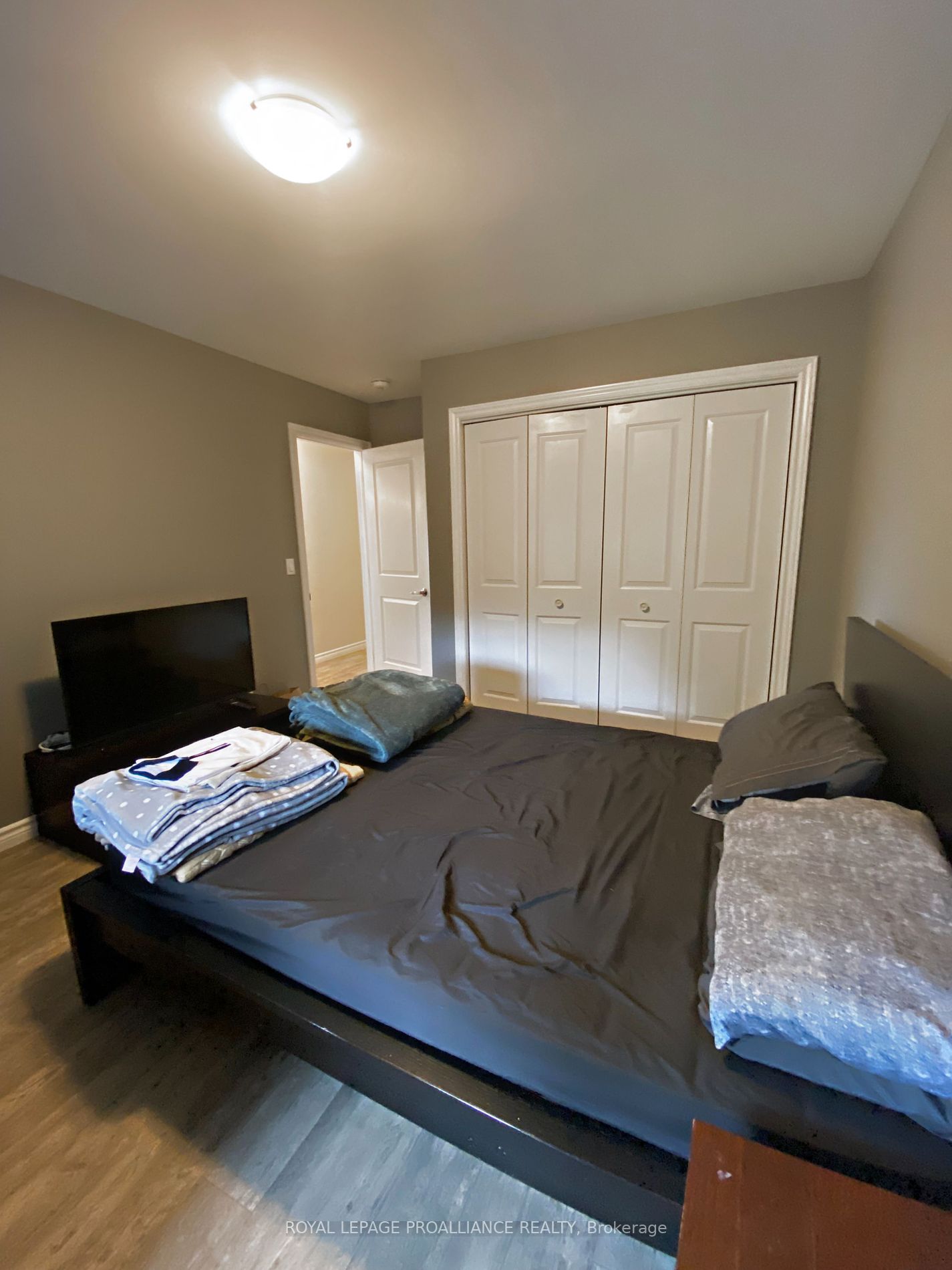 70 Ridgeway Place