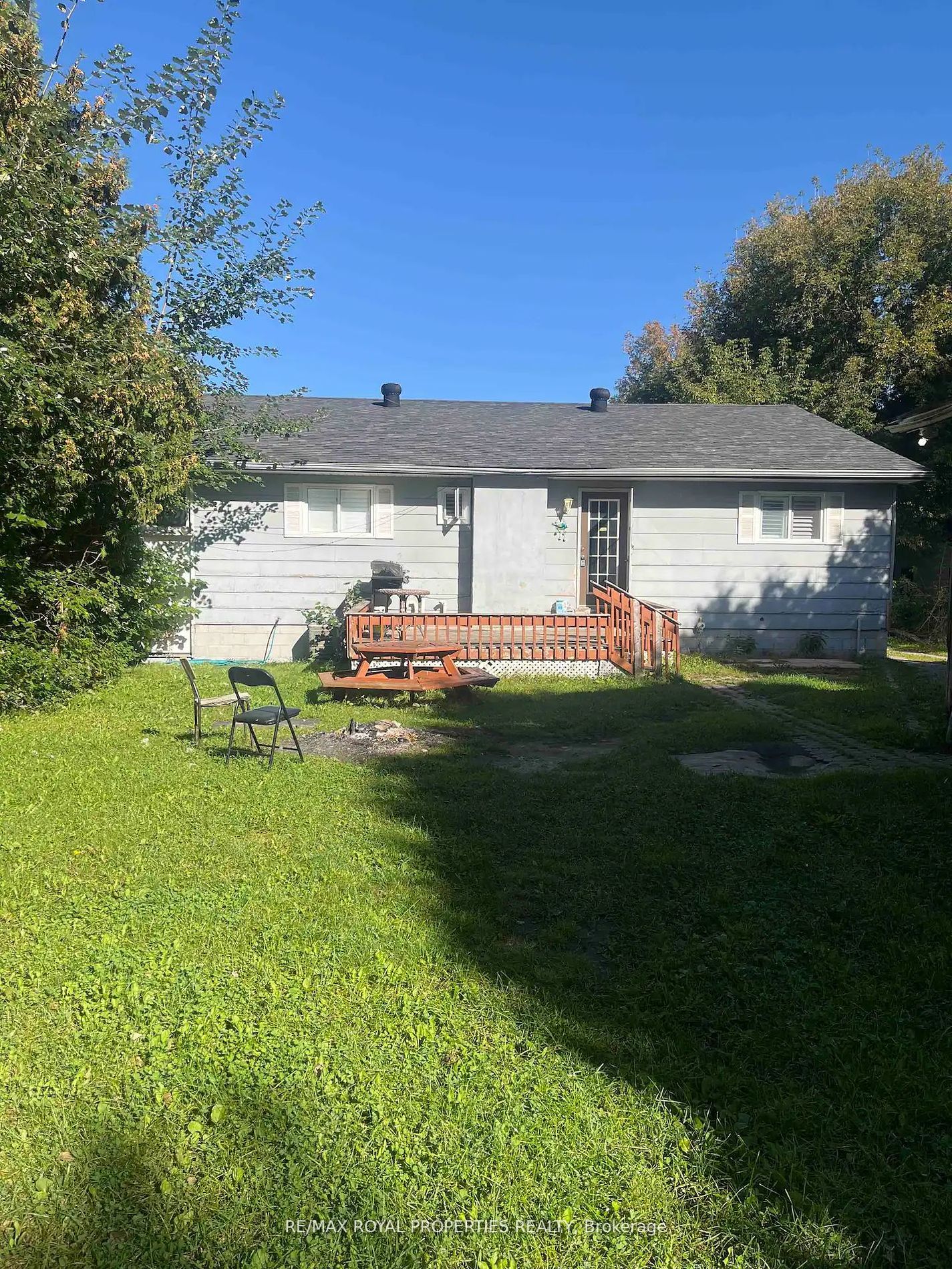 34 Robinson Avenue