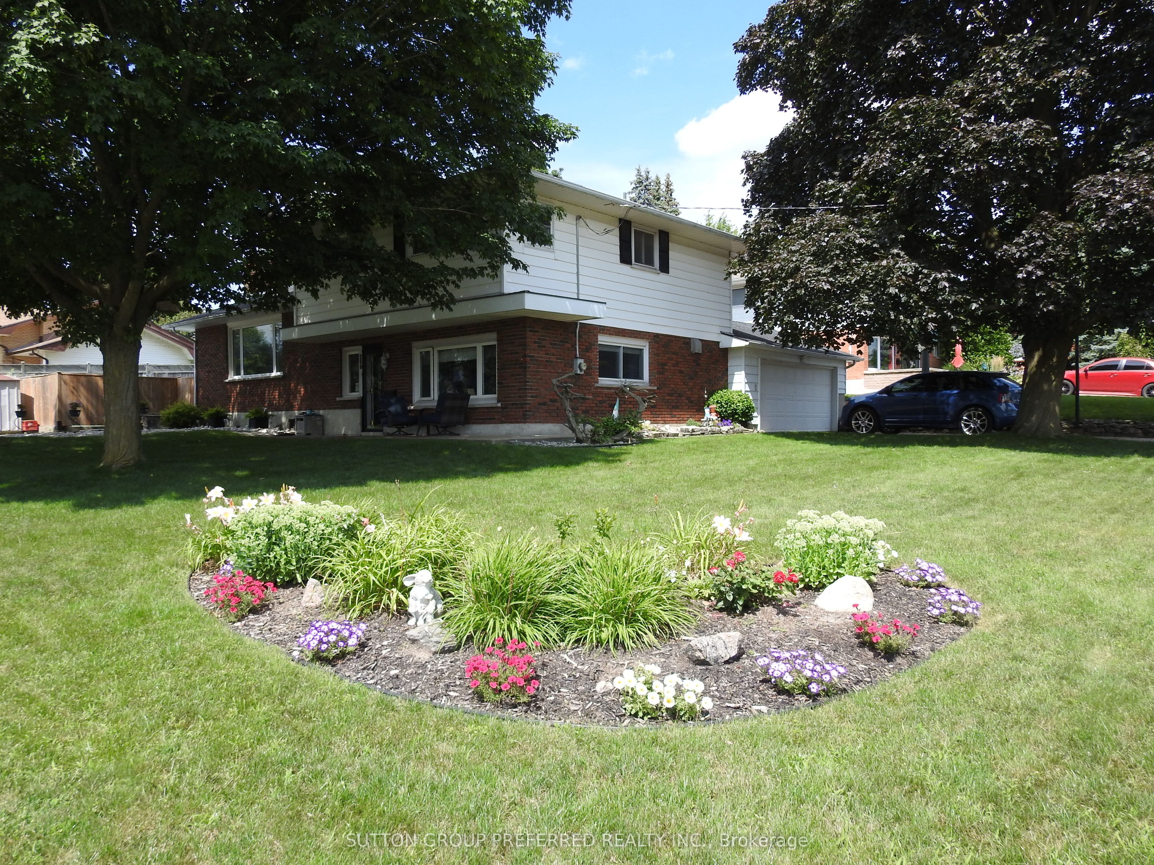 260 Ferncrest Road