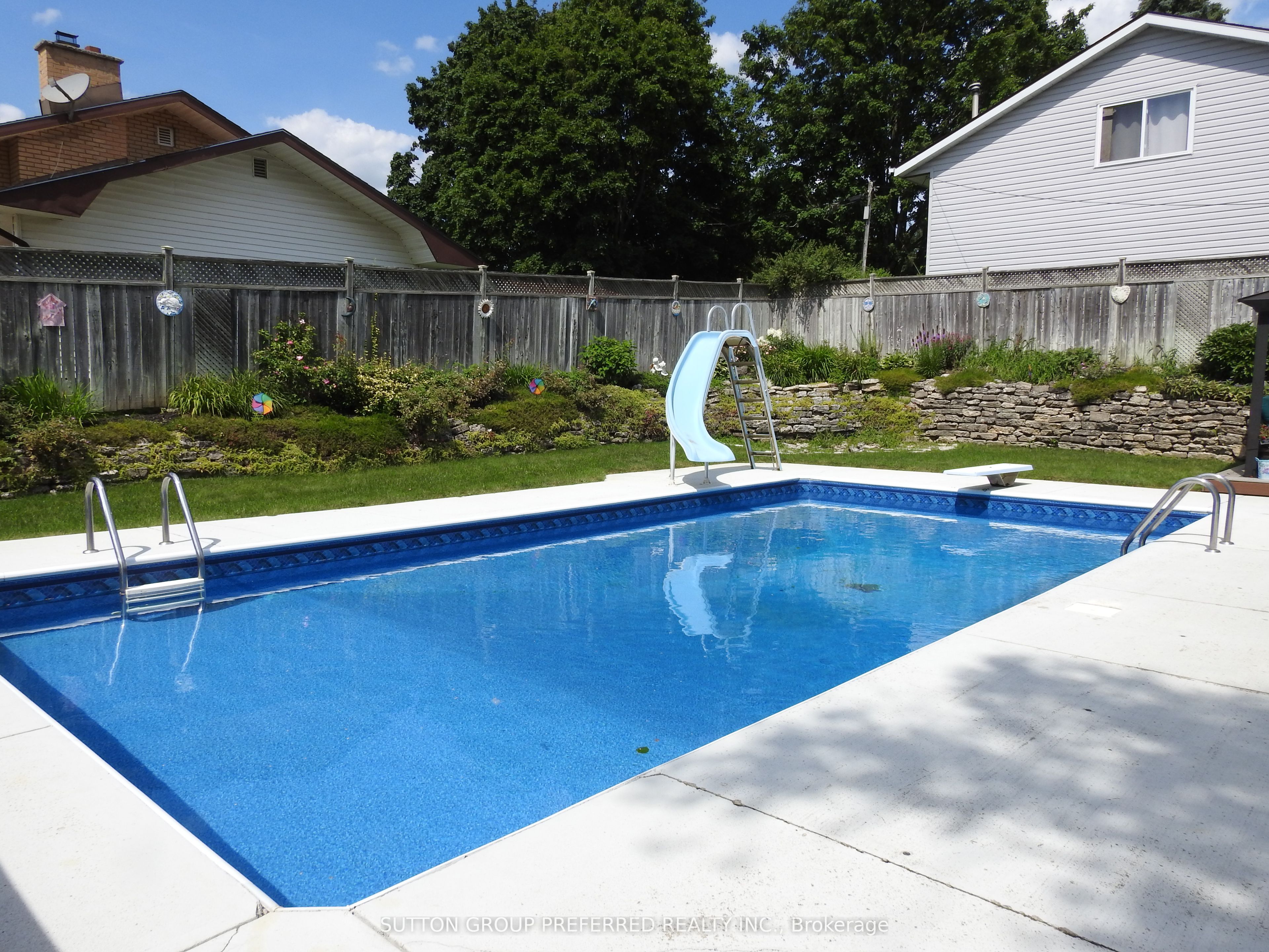 260 Ferncrest Road