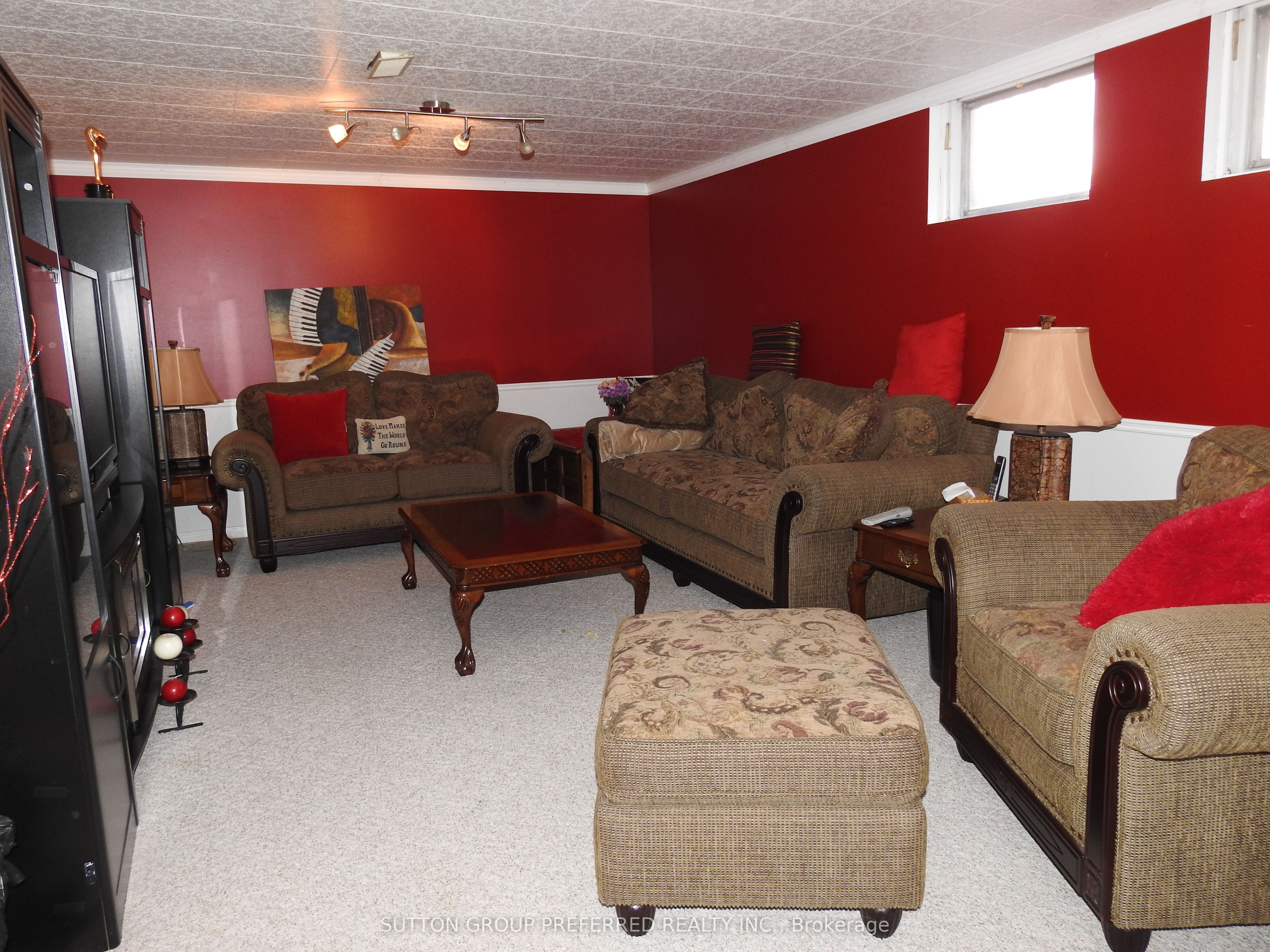 260 Ferncrest Road