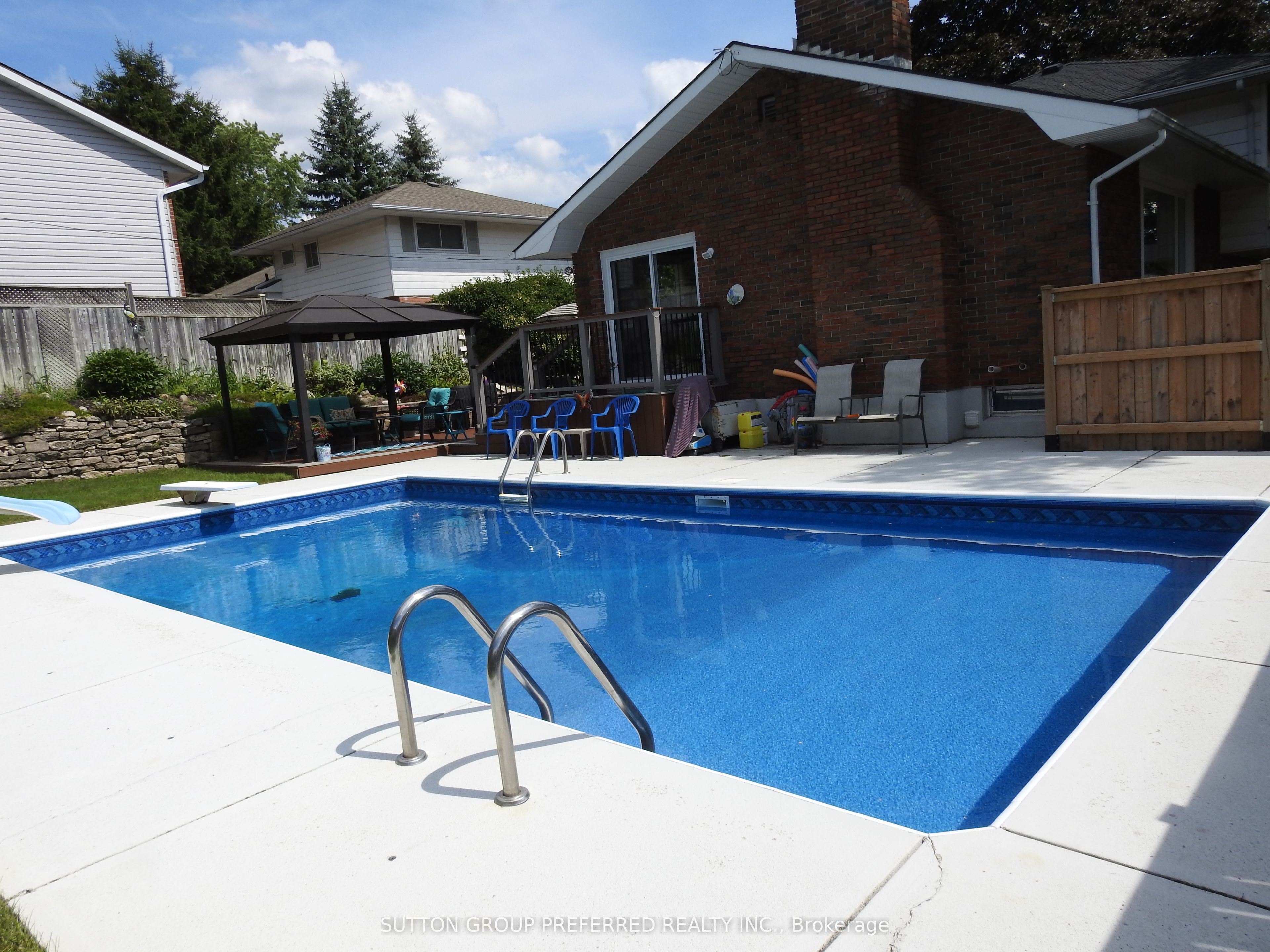 260 Ferncrest Road