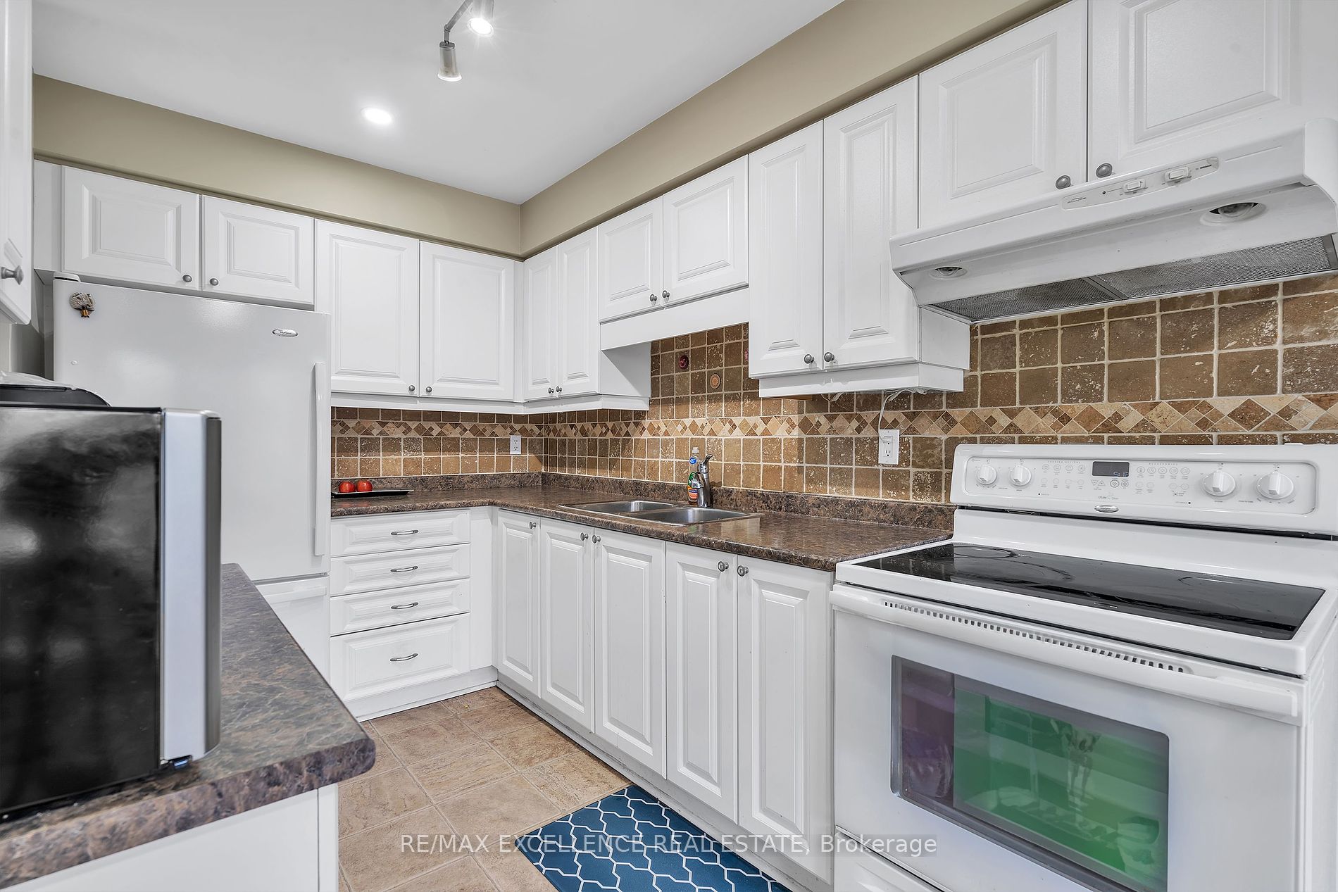 308 Conway Drive, #28
