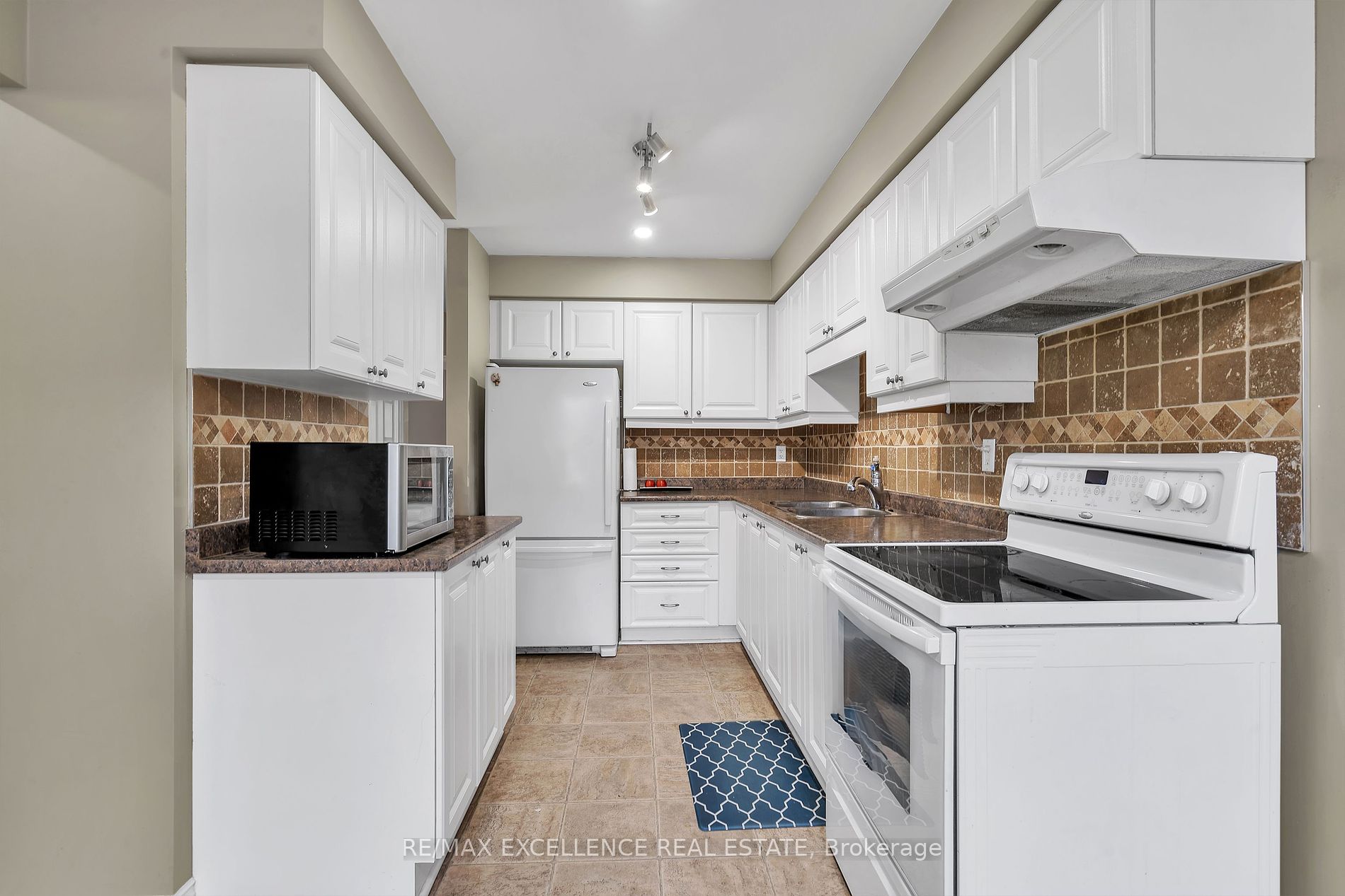 308 Conway Drive, #28